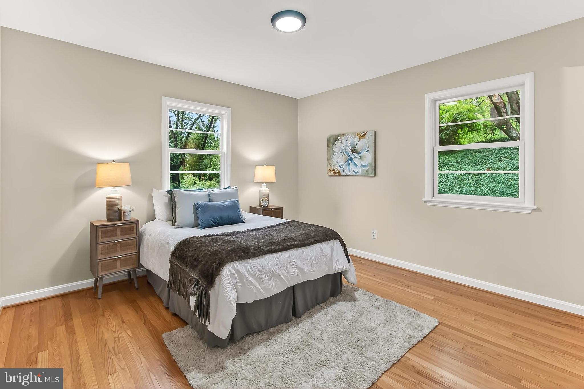 RAVENWOOD PARK - Residential