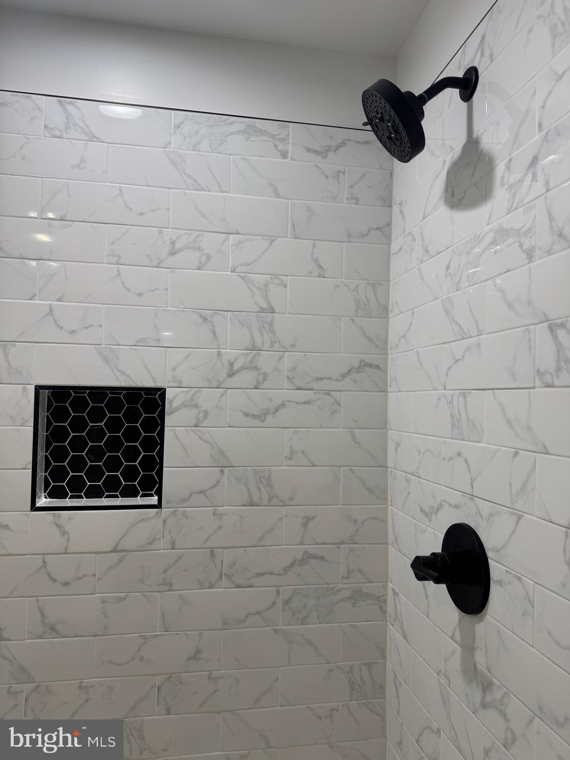 SLEEPY KNOLLS - Residential