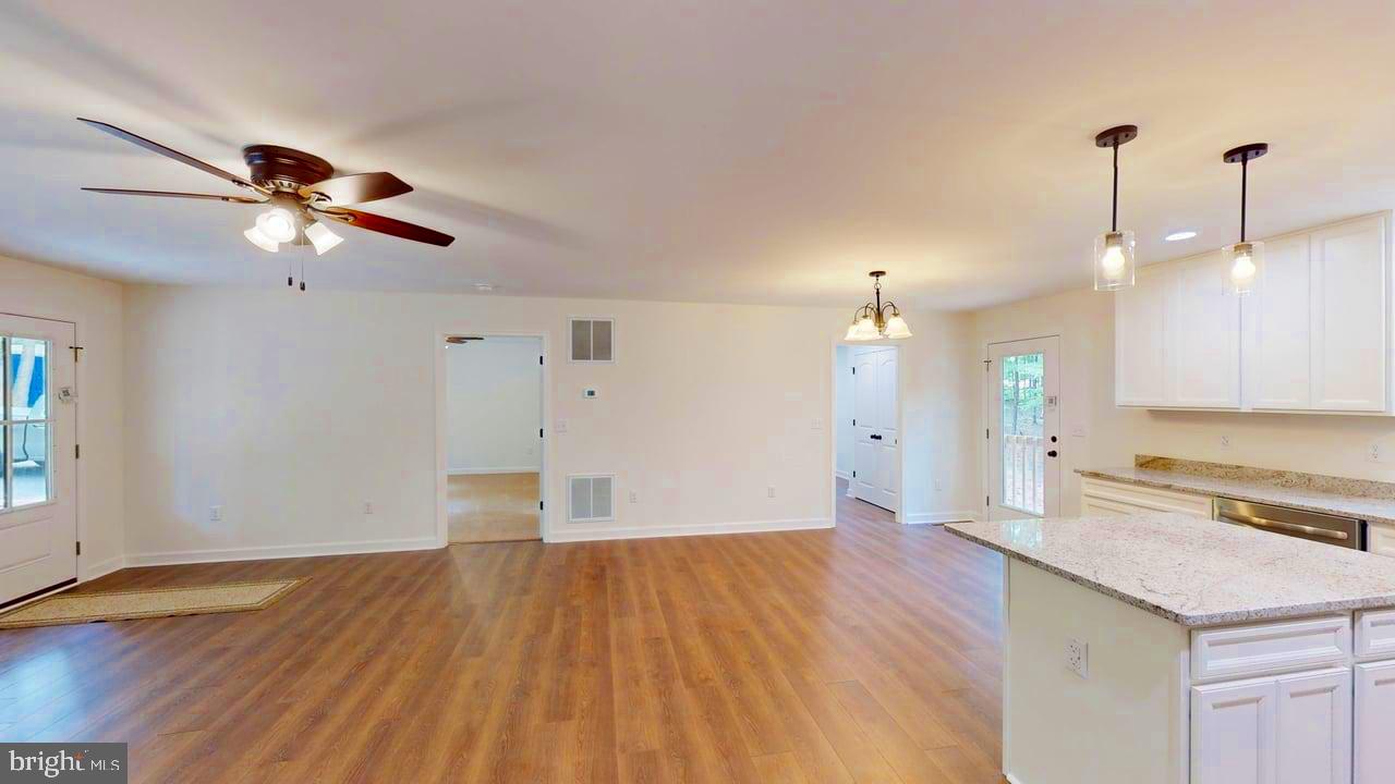 SLEEPY KNOLLS - Residential