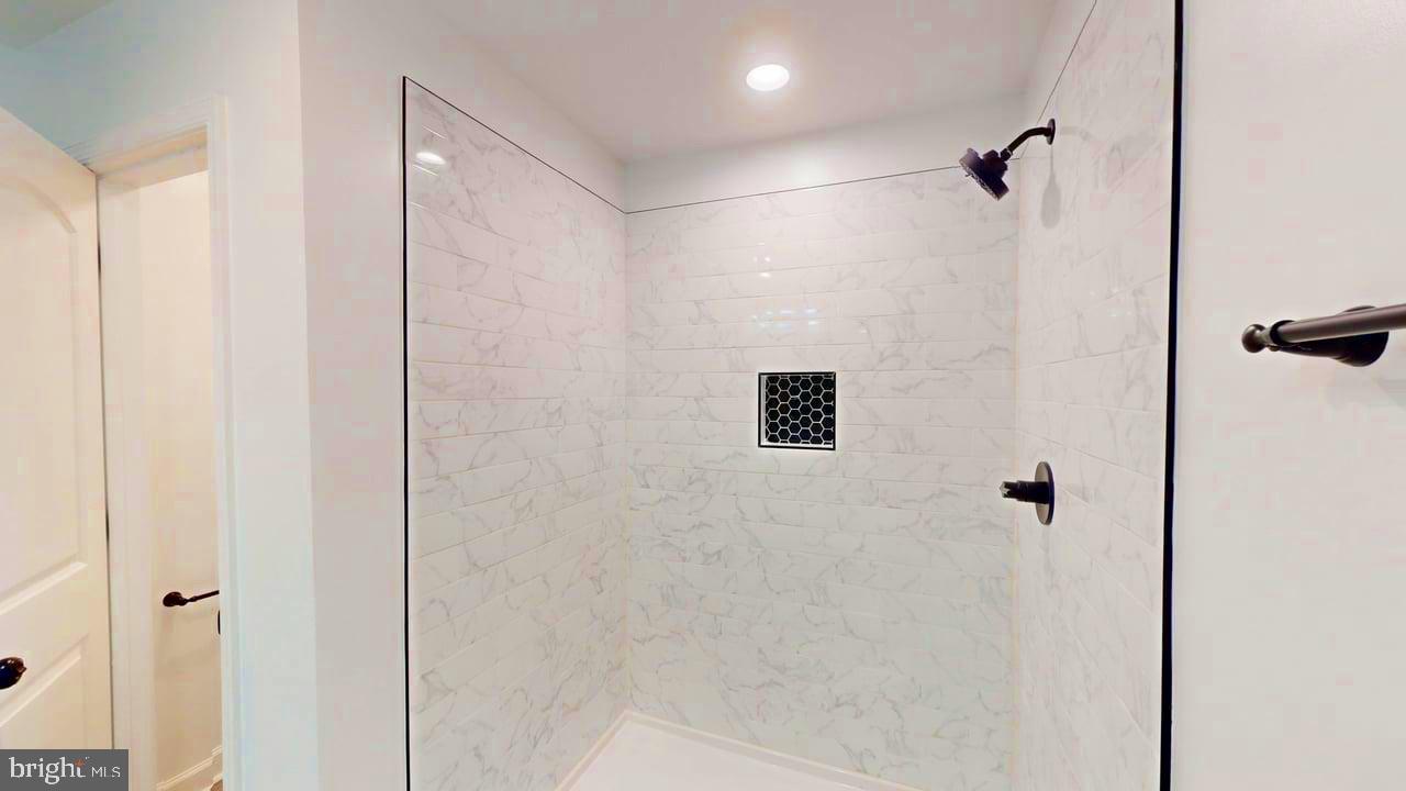 SLEEPY KNOLLS - Residential