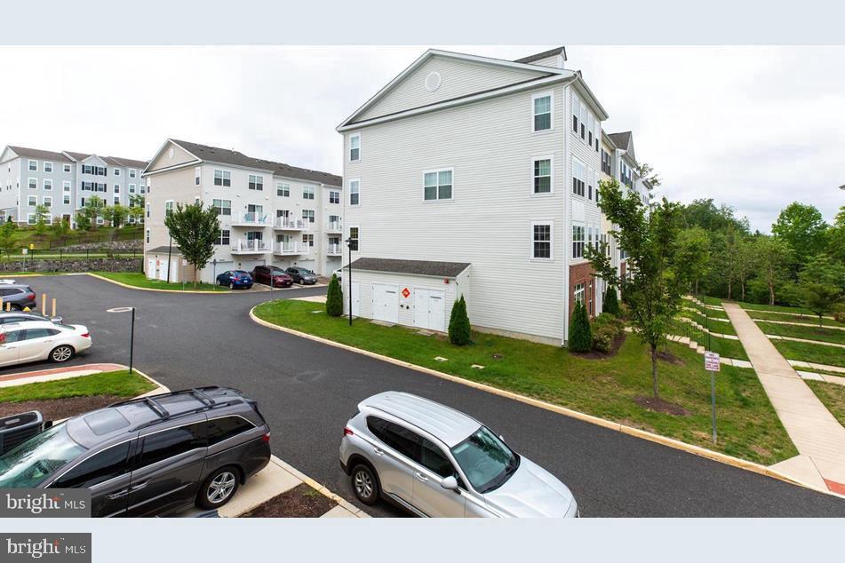 RESIDENCES AT CHERRY HILL - Residential Lease