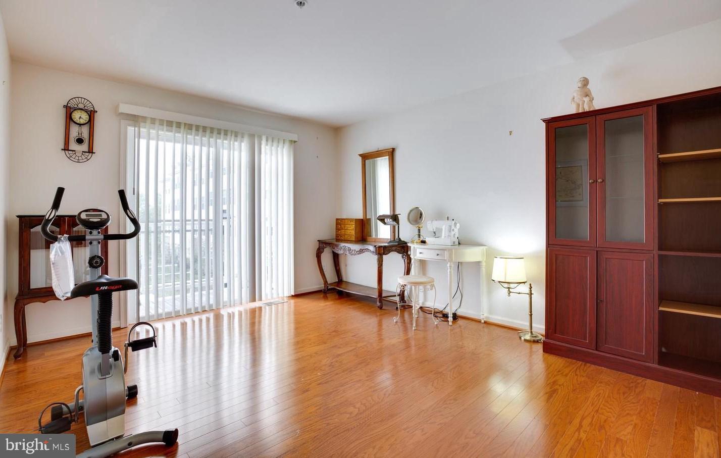 RESIDENCES AT CHERRY HILL - Residential Lease