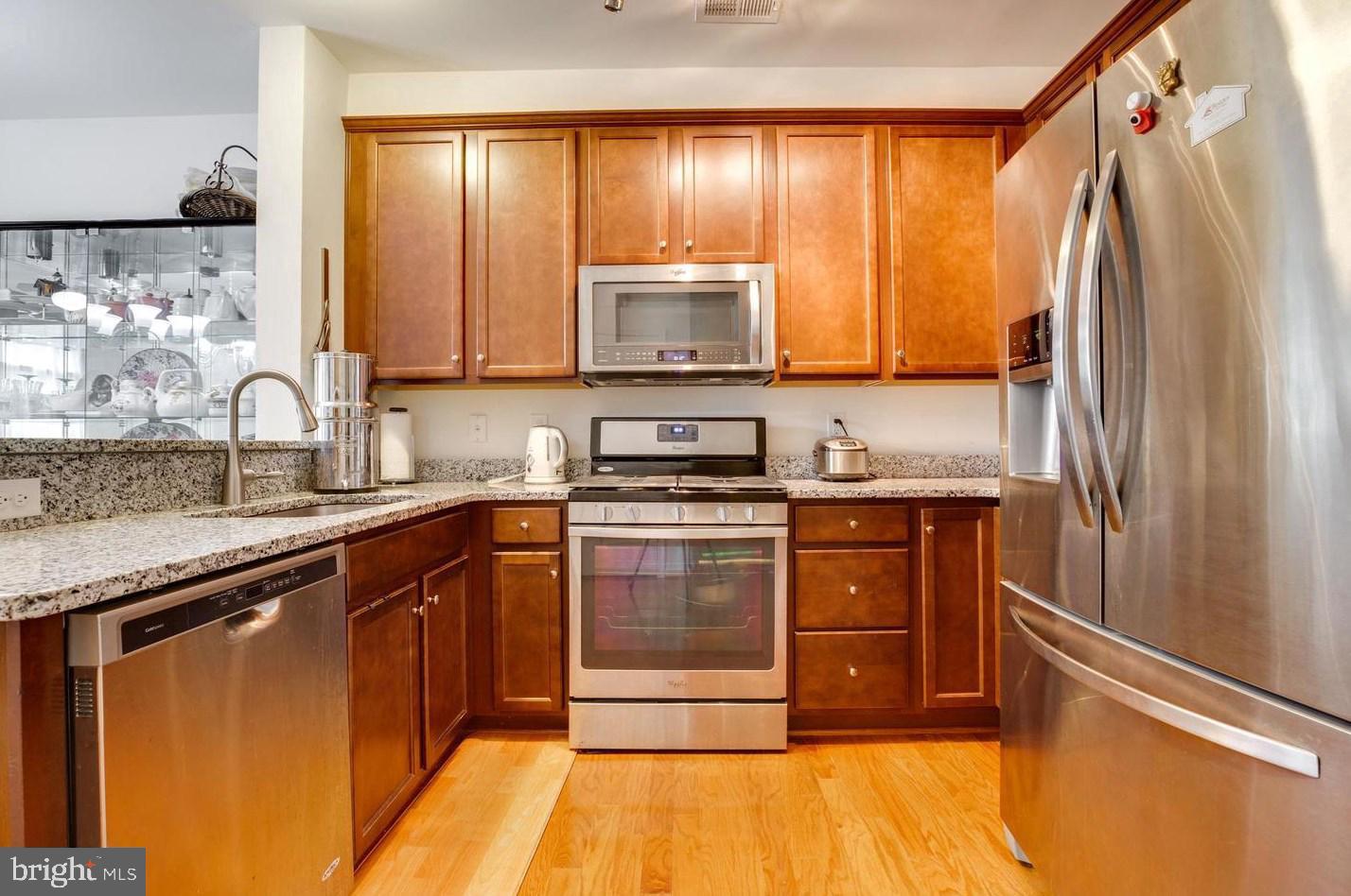 RESIDENCES AT CHERRY HILL - Residential Lease