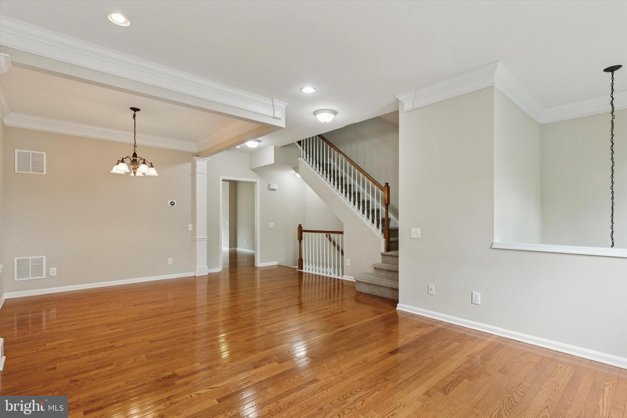 216 HUDSON DRIVE