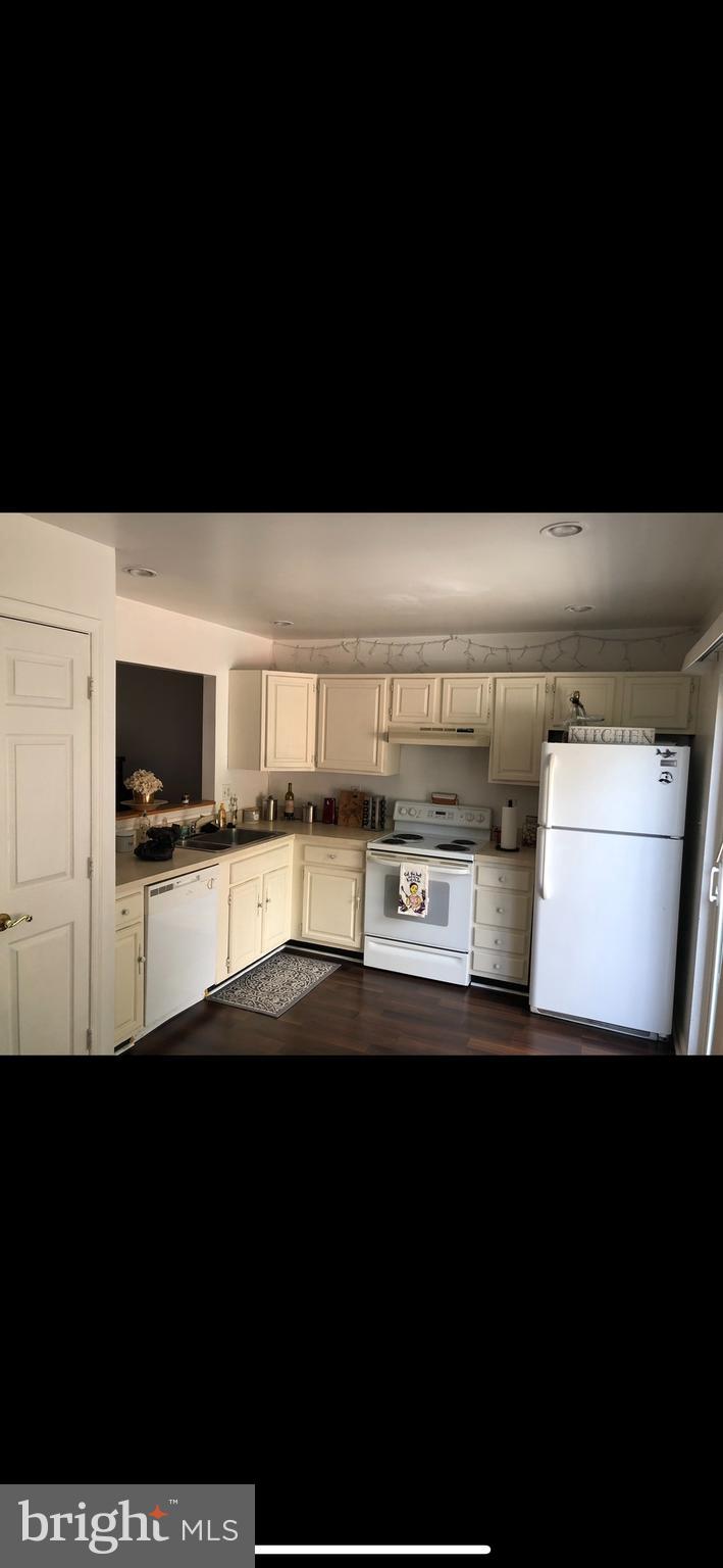 RIVERSIDE - Residential