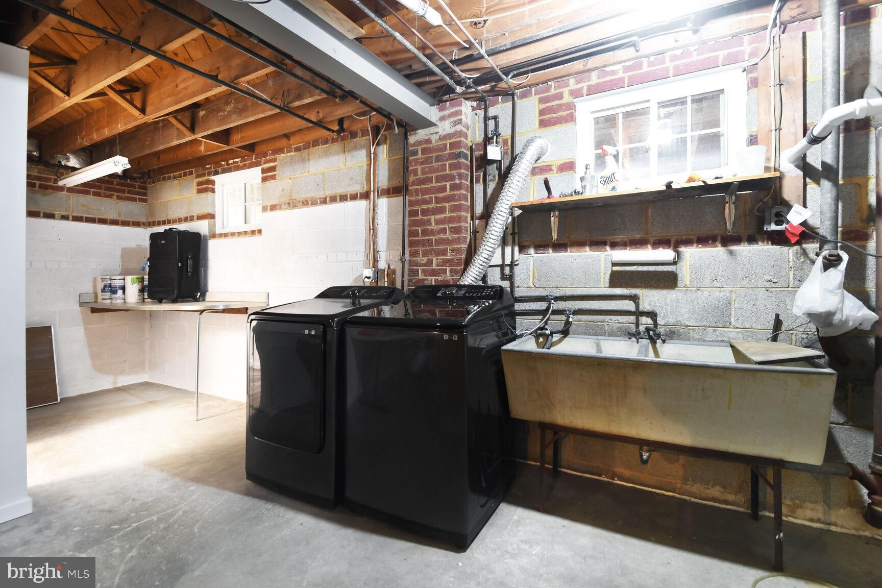 SPRINGBROOK - Residential