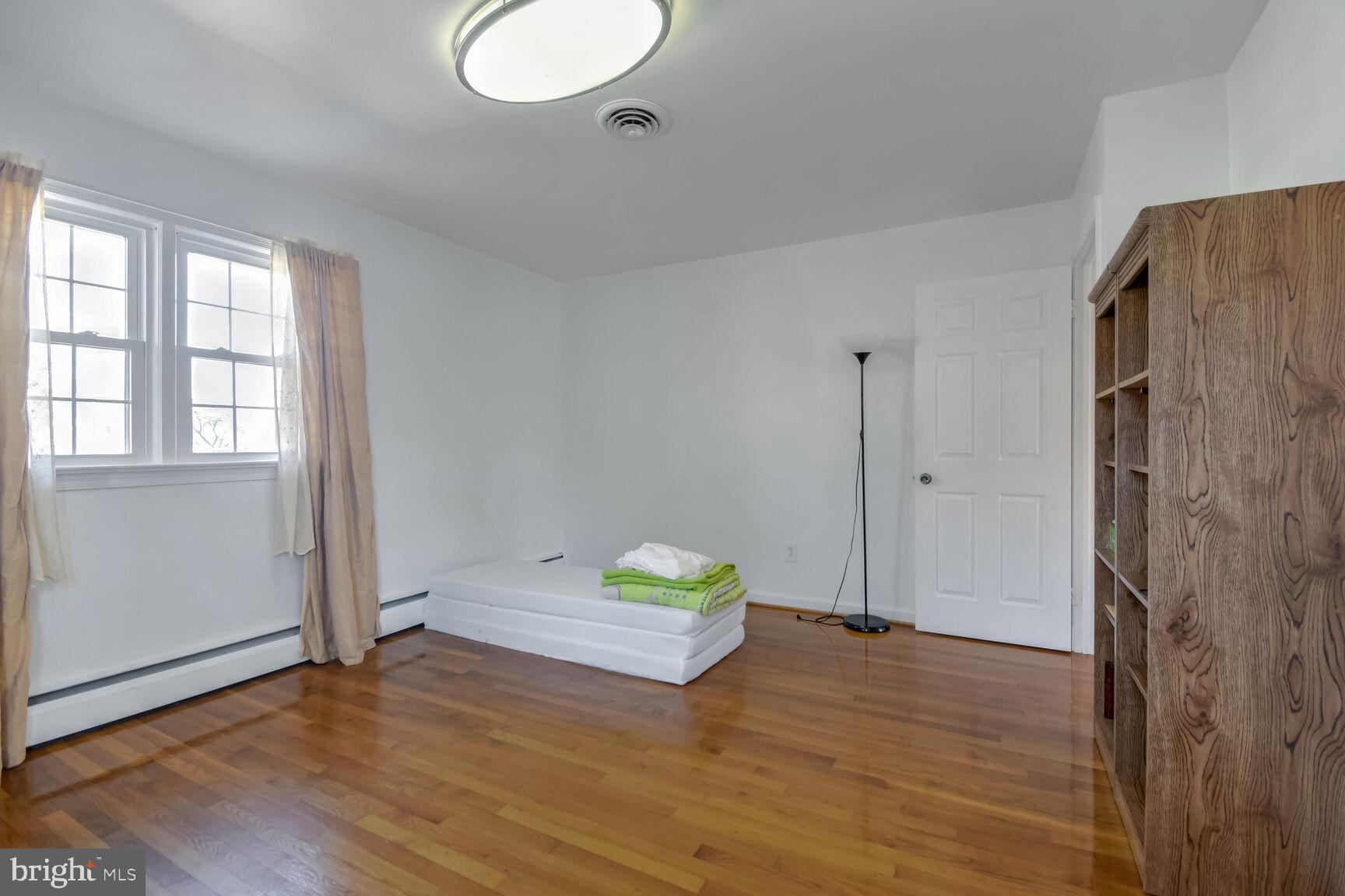 SPRINGBROOK - Residential