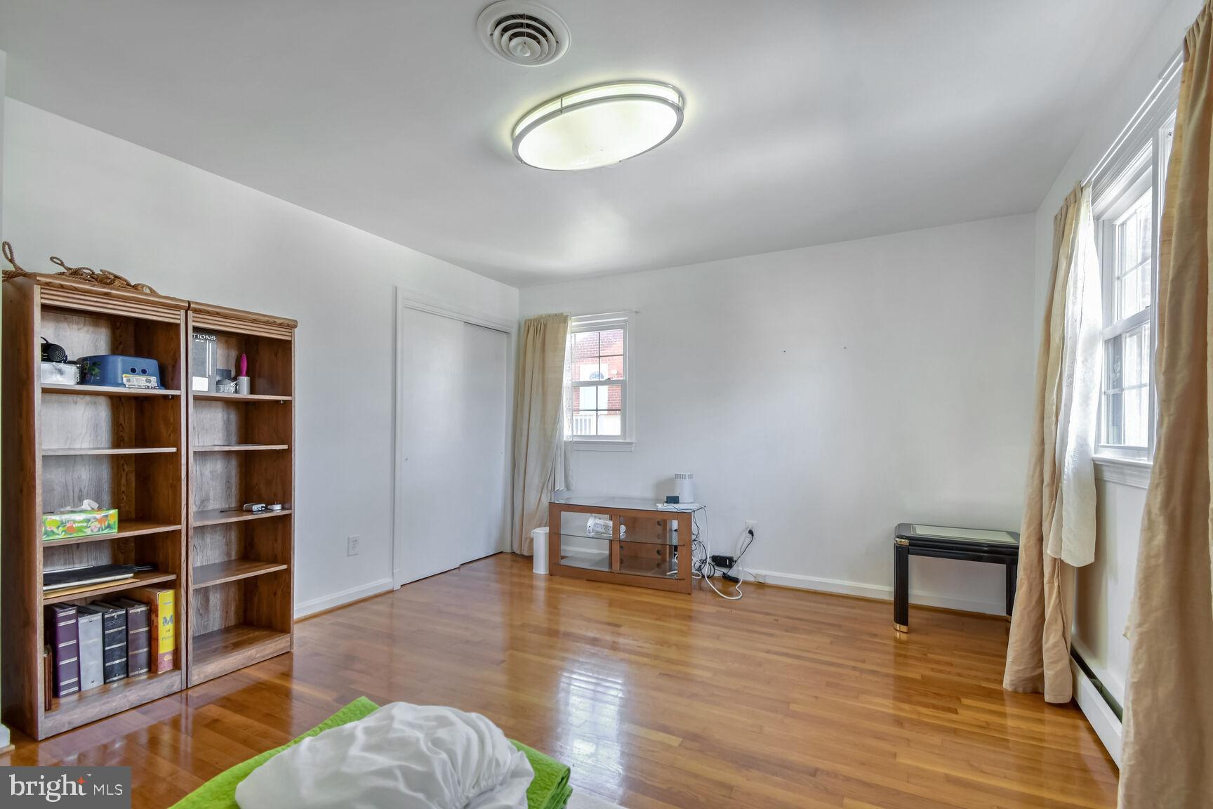 SPRINGBROOK - Residential