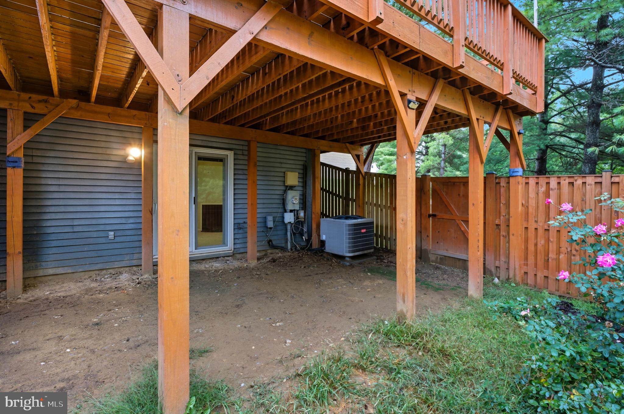 GUNNERS LAKE VILLAGE - Residential