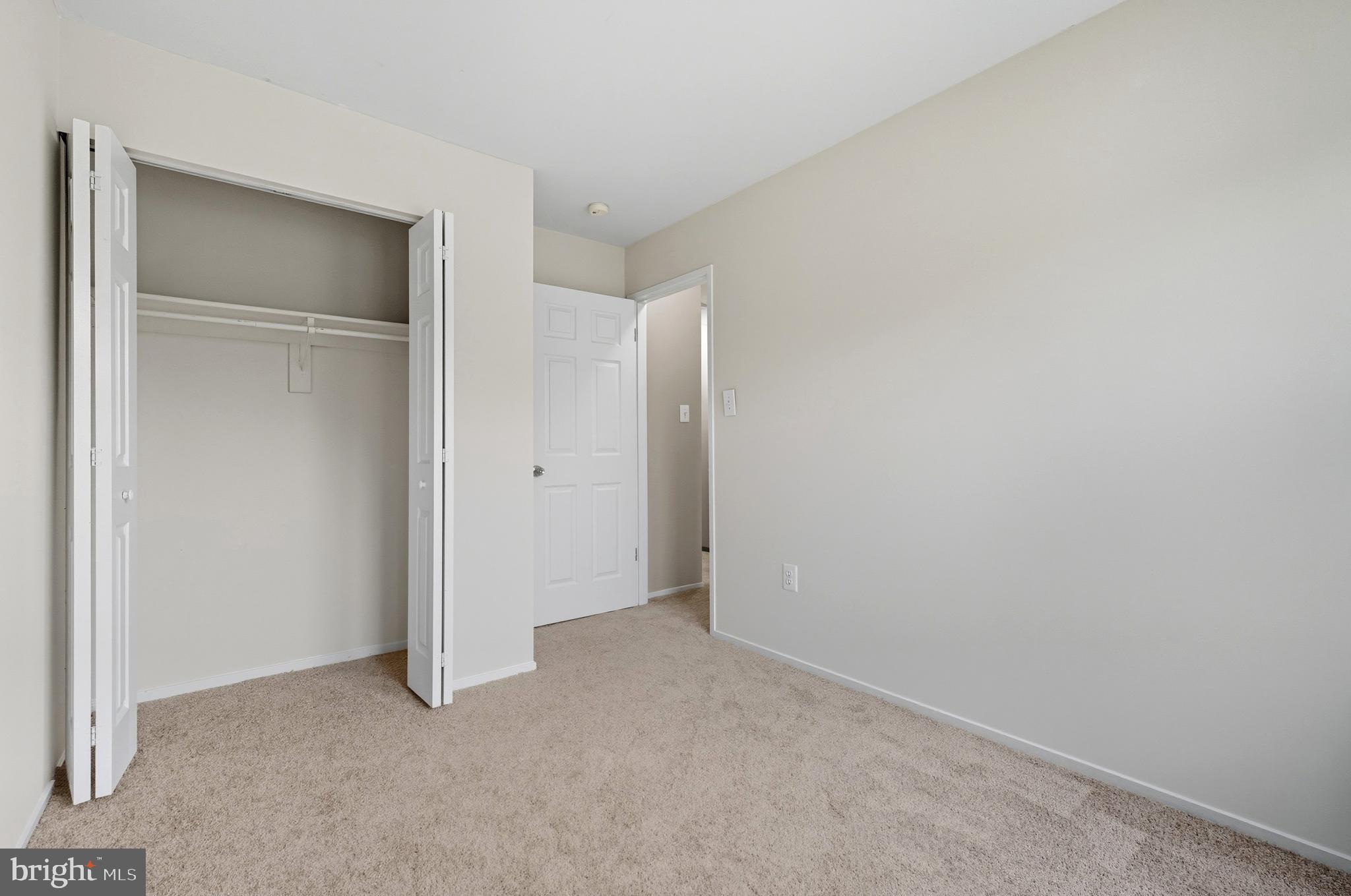 GUNNERS LAKE VILLAGE - Residential