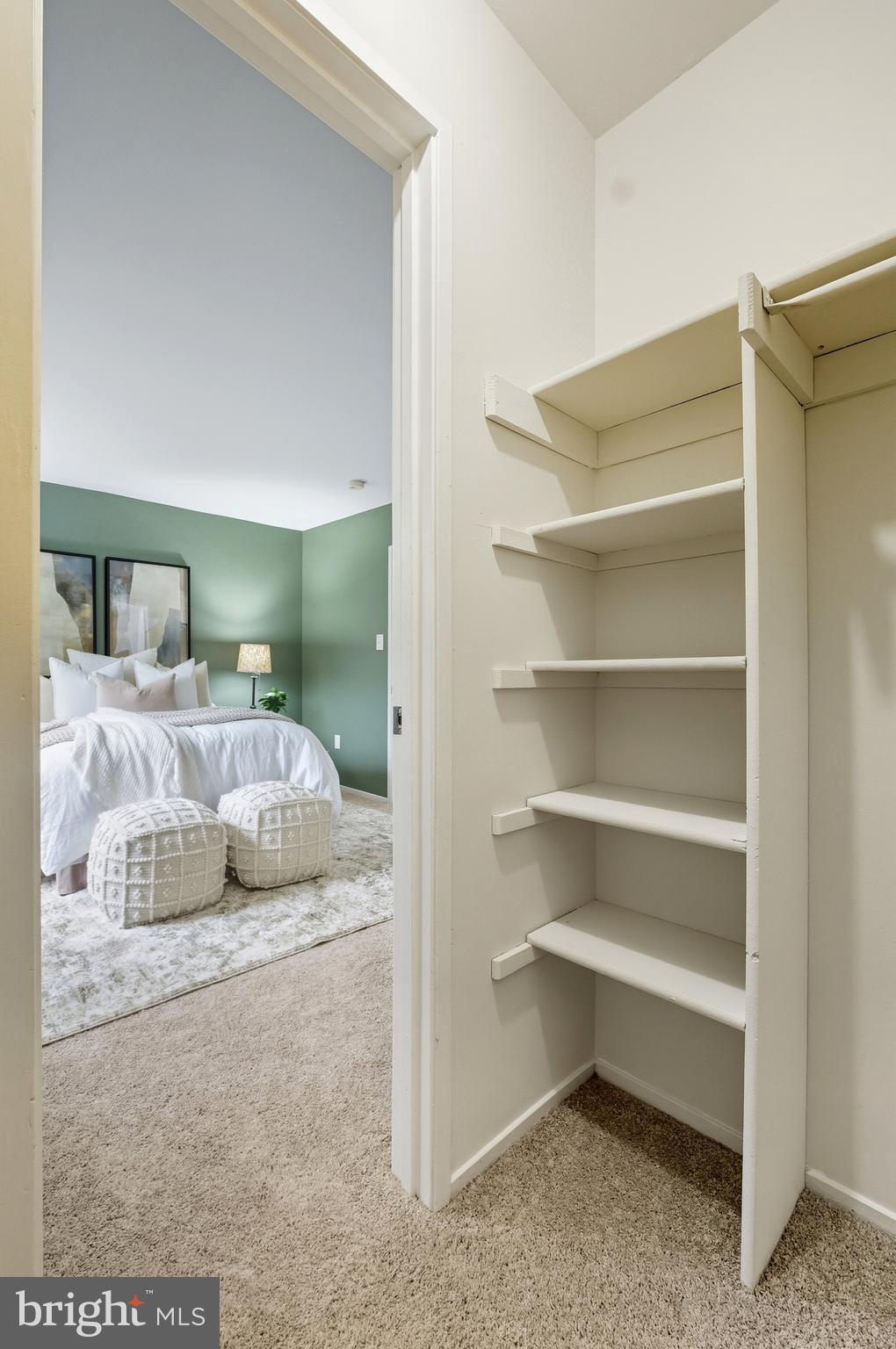 GUNNERS LAKE VILLAGE - Residential