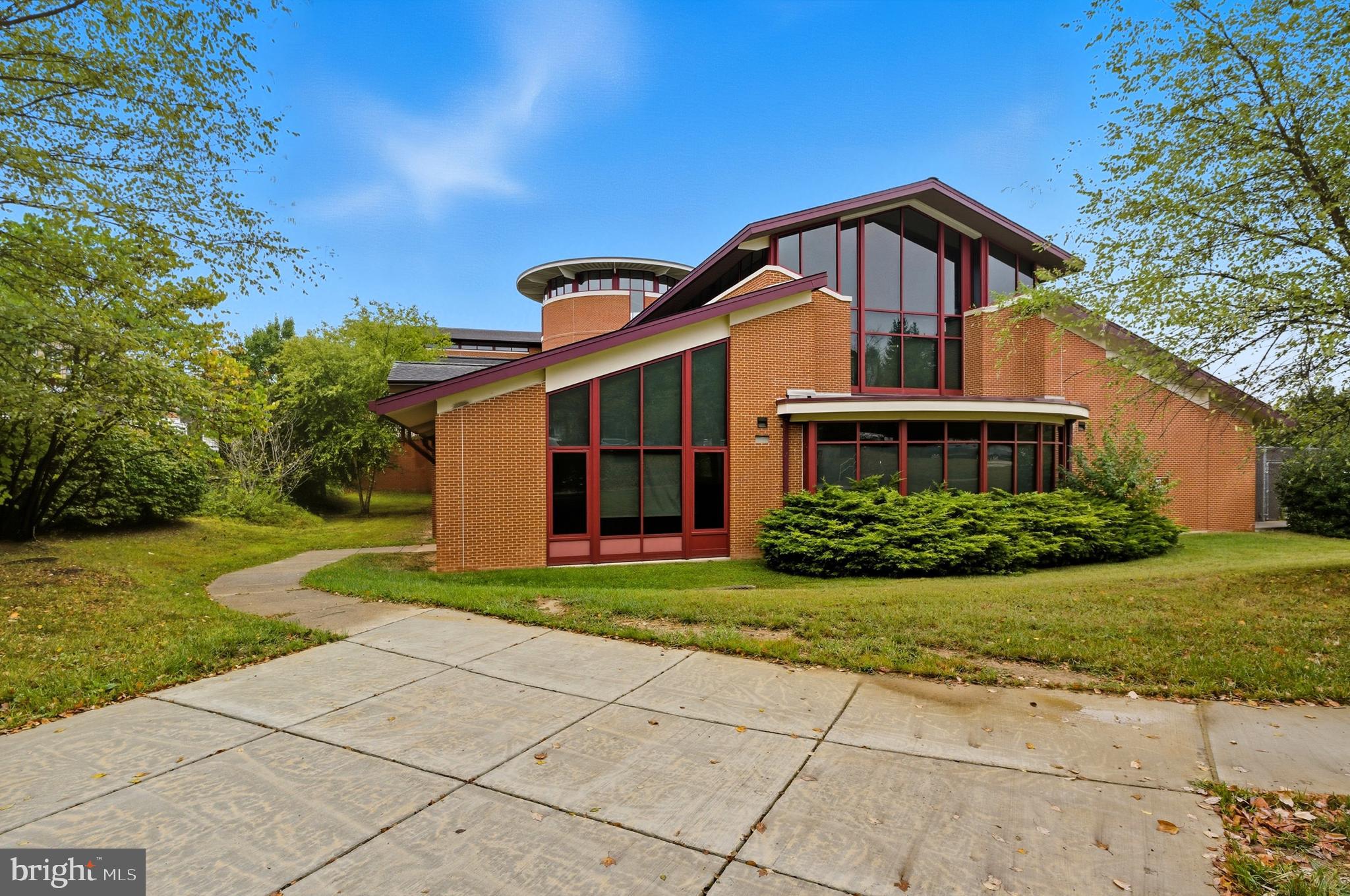 GUNNERS LAKE VILLAGE - Residential