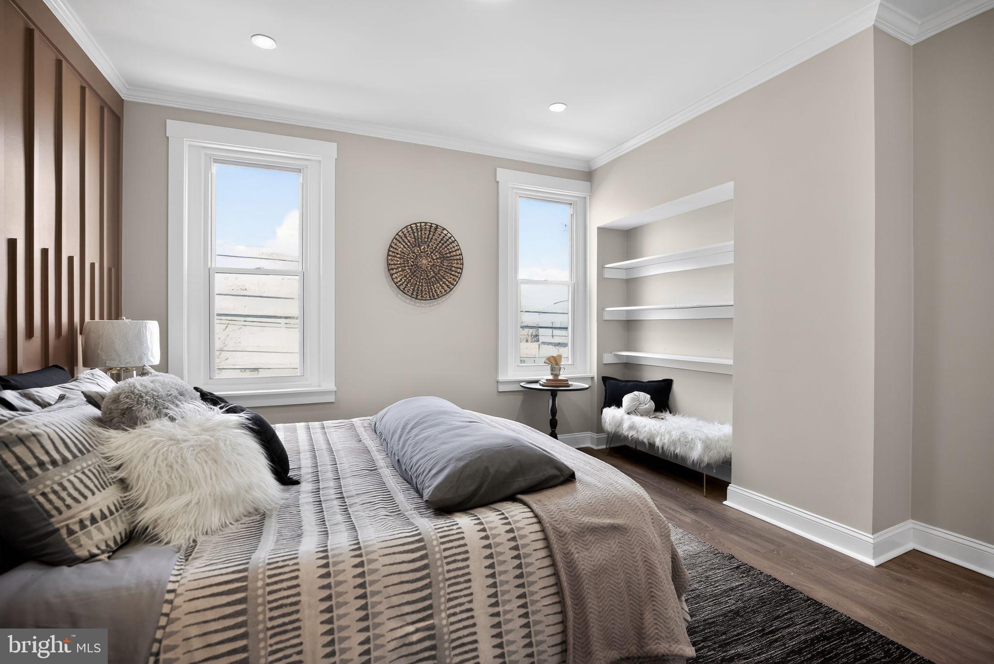 POINT BREEZE - Residential