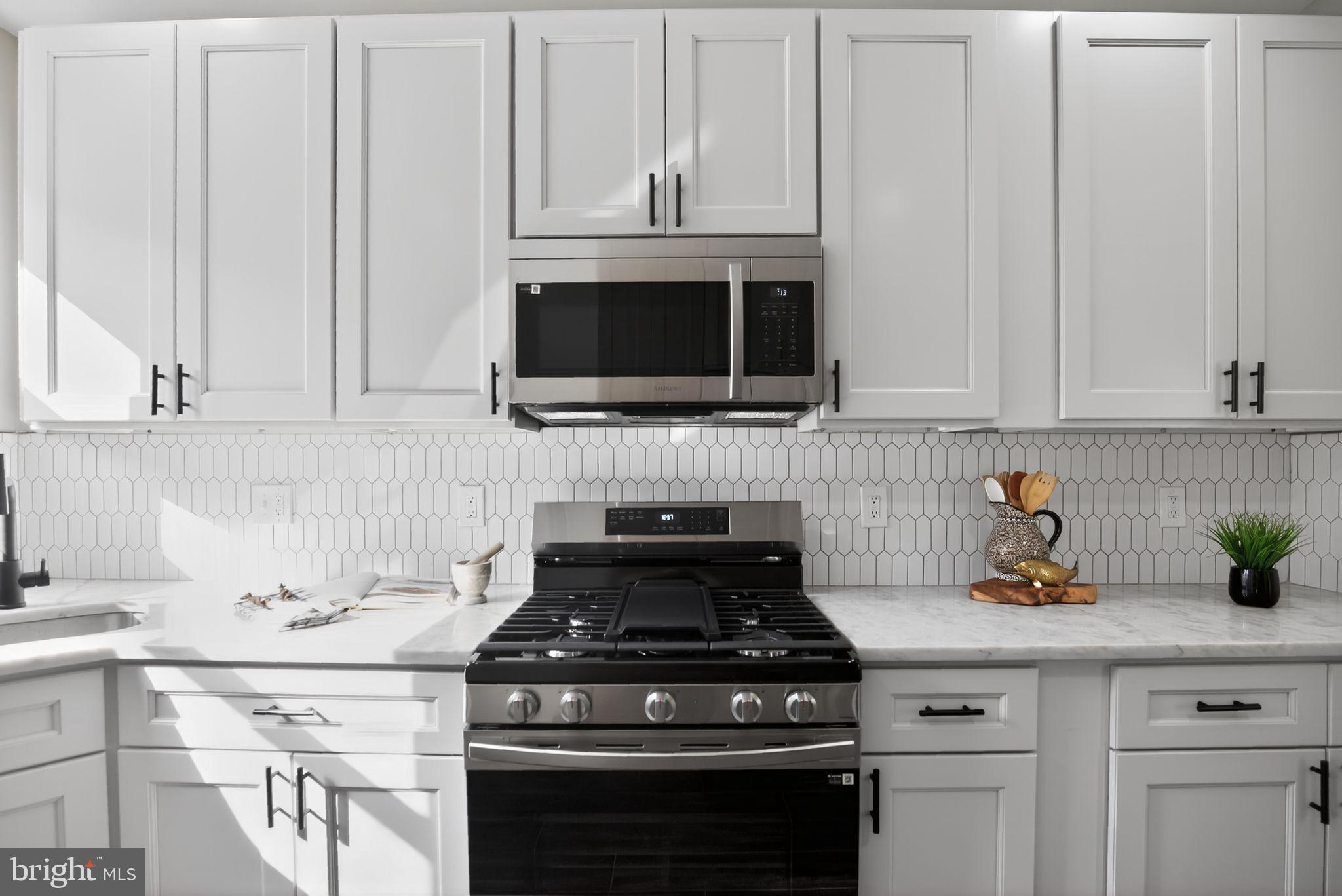 POINT BREEZE - Residential