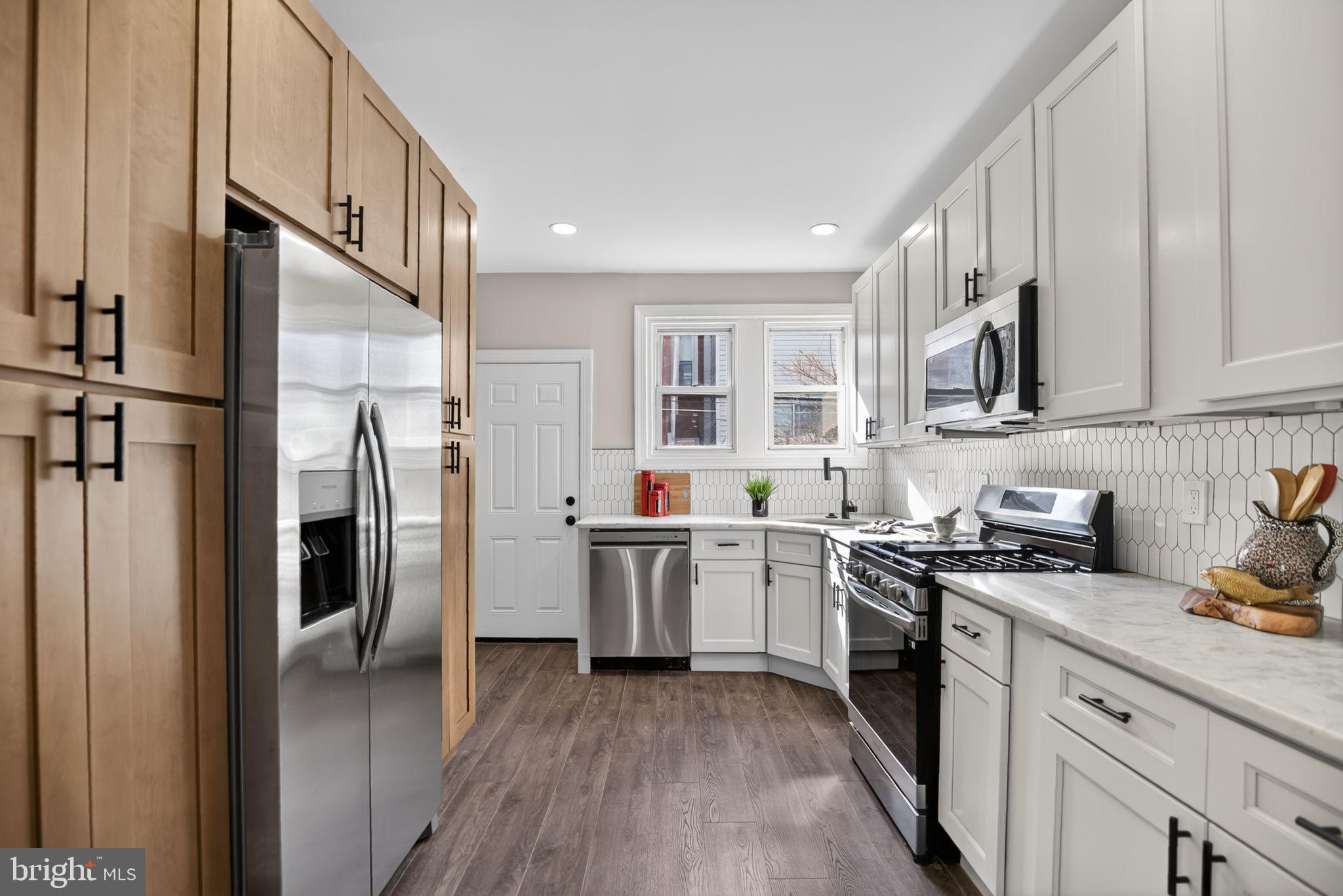 POINT BREEZE - Residential