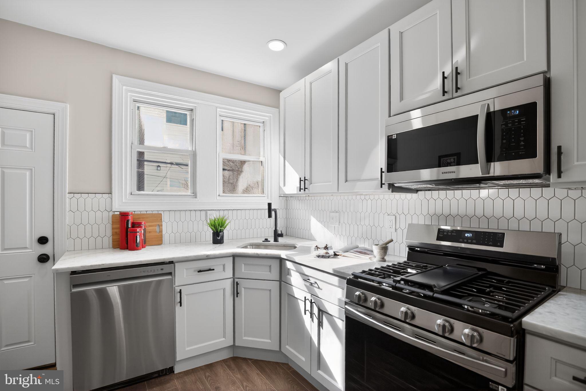 POINT BREEZE - Residential