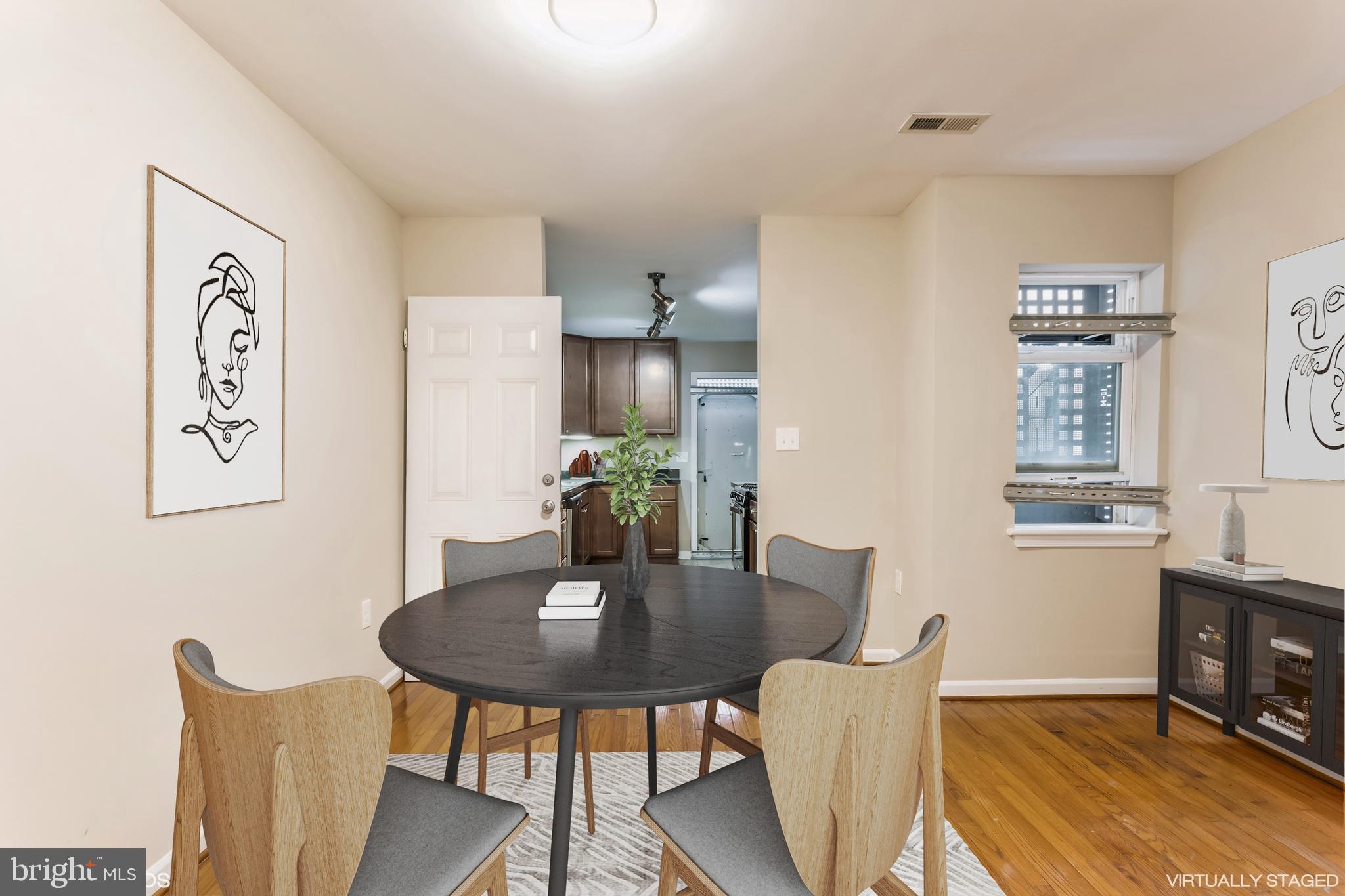 JOHNSTON SQUARE - Residential