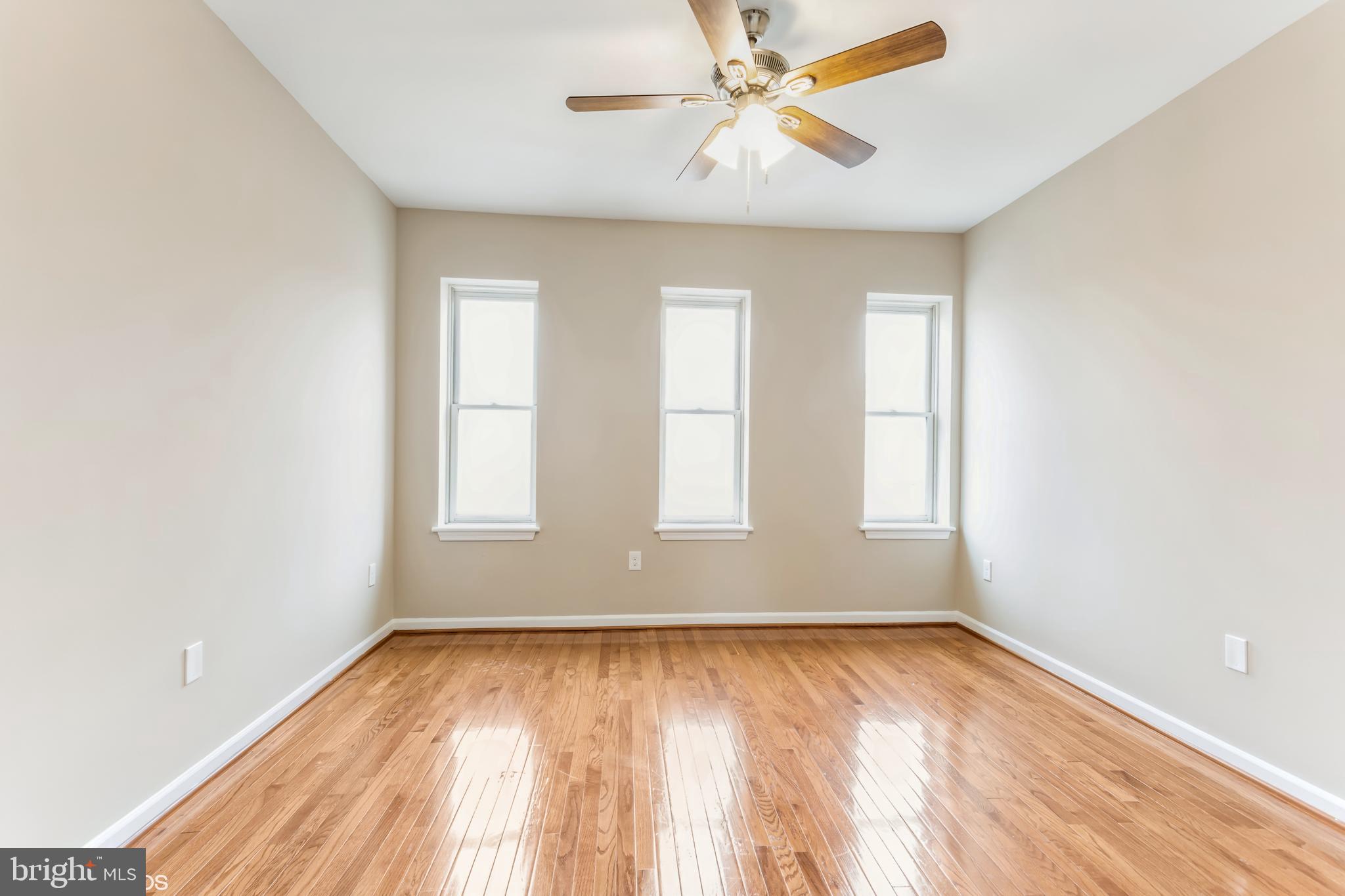 JOHNSTON SQUARE - Residential