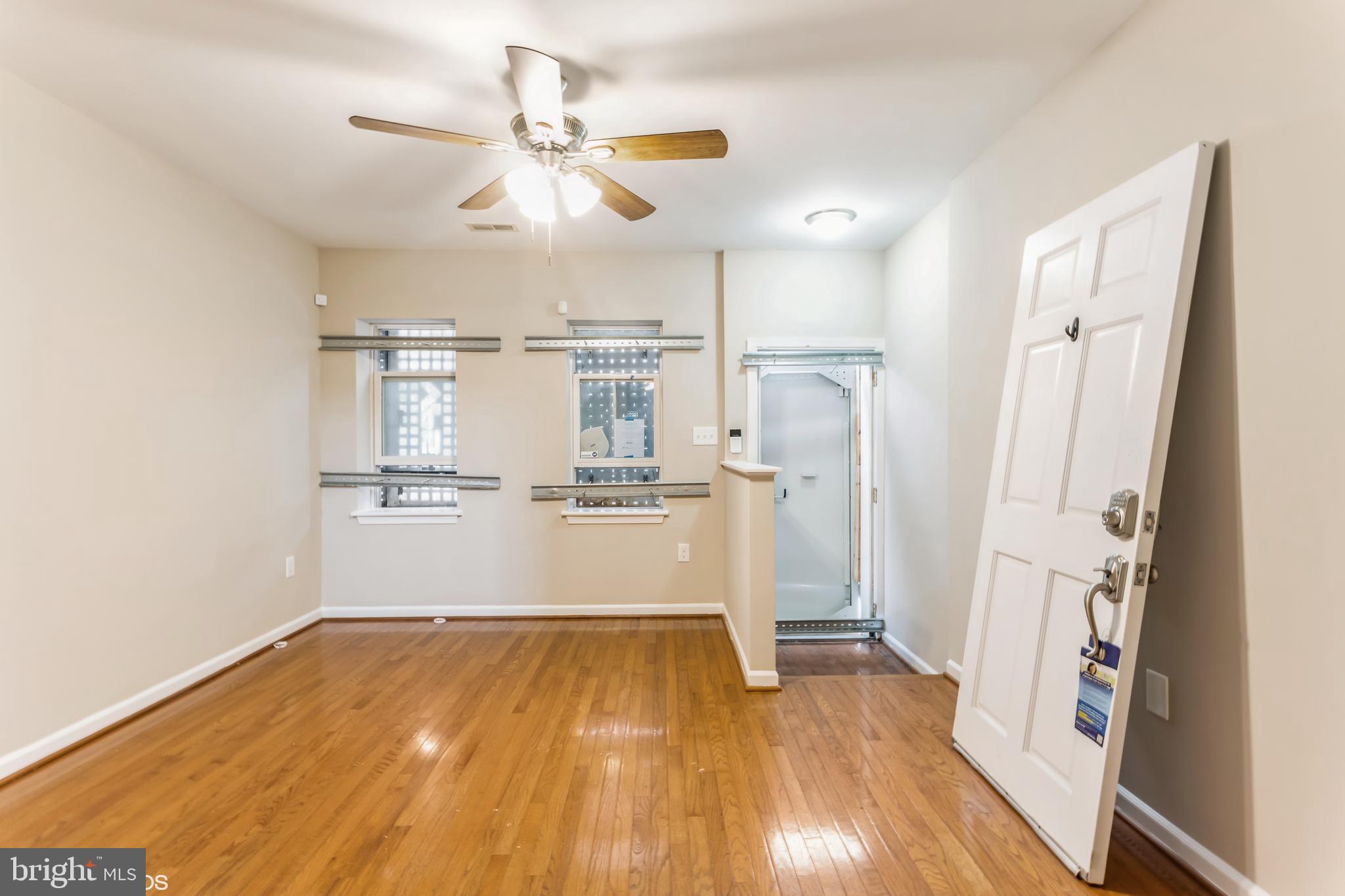 JOHNSTON SQUARE - Residential