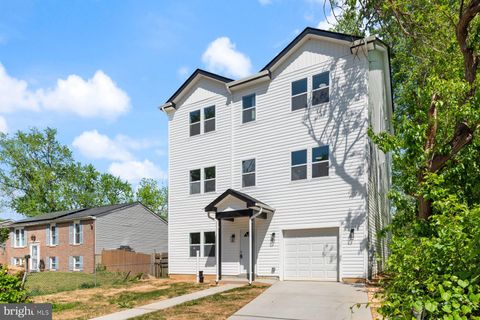 1023 58TH FAIRMOUNT HEIGHTS MD 20743