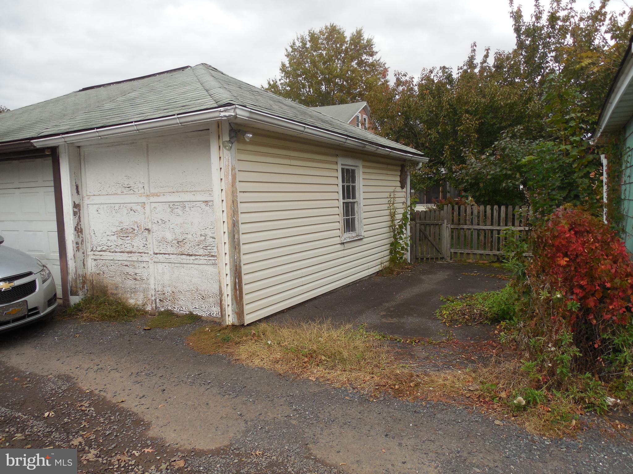 SELLERSVILLE HGTS - Residential