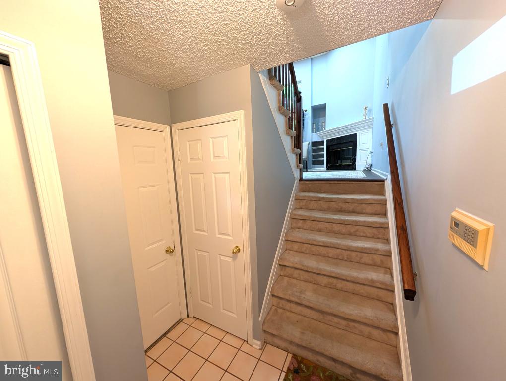 6 HALSTEAD PLACE