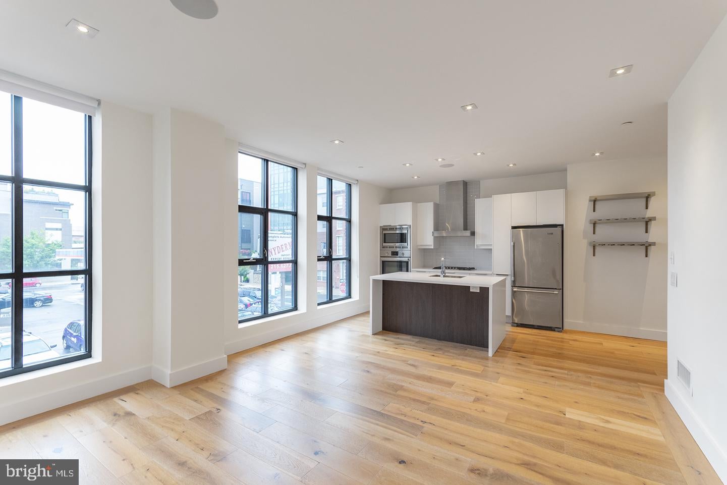 240 N 2ND STREET UNIT 2W