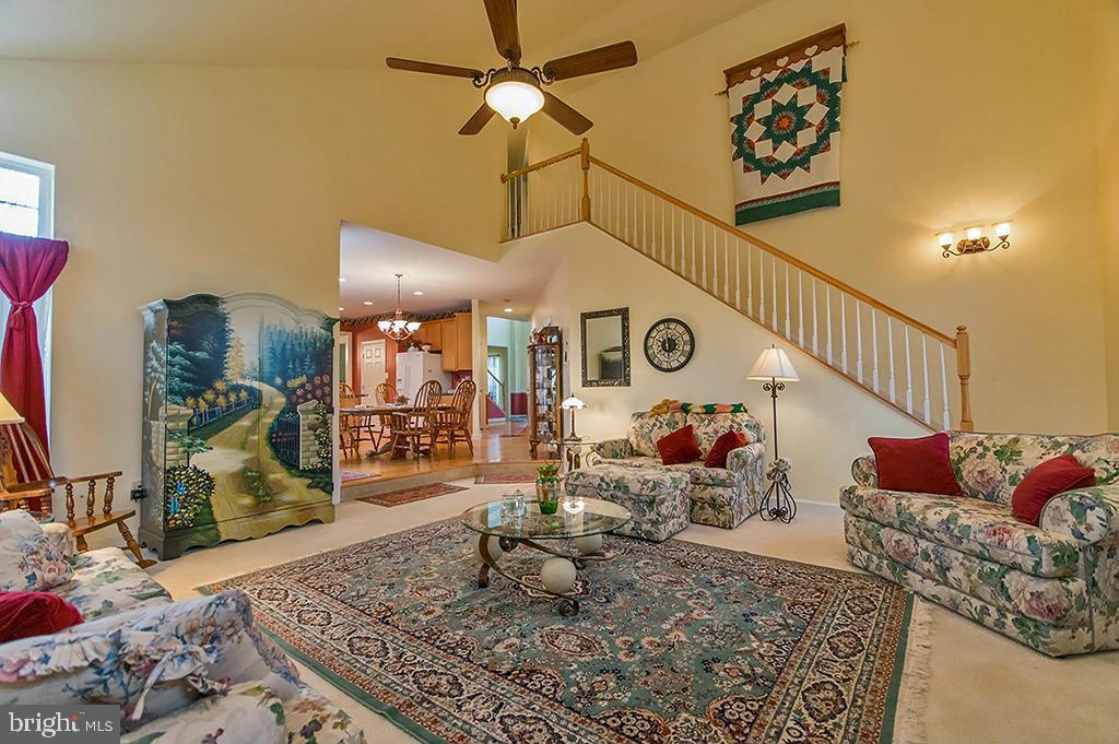 WASHINGTON TRAIL - Residential