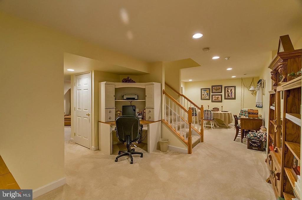 WASHINGTON TRAIL - Residential