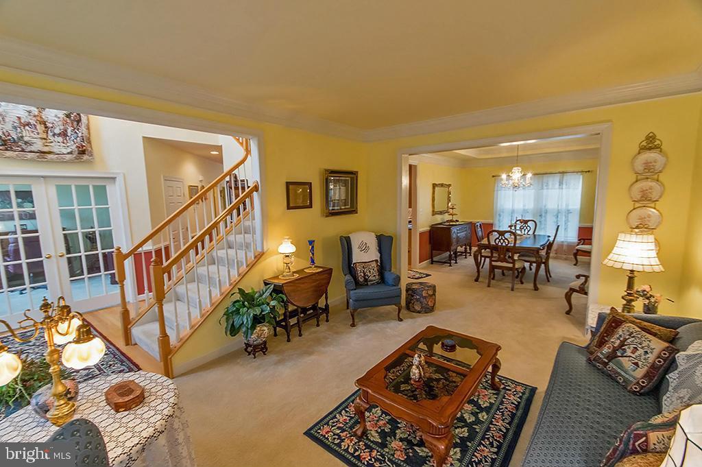 WASHINGTON TRAIL - Residential