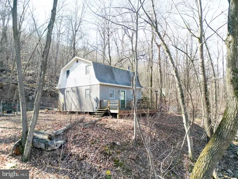 415 Wild Area Lane, Thompsontown, PA MLS: PAJT2012320