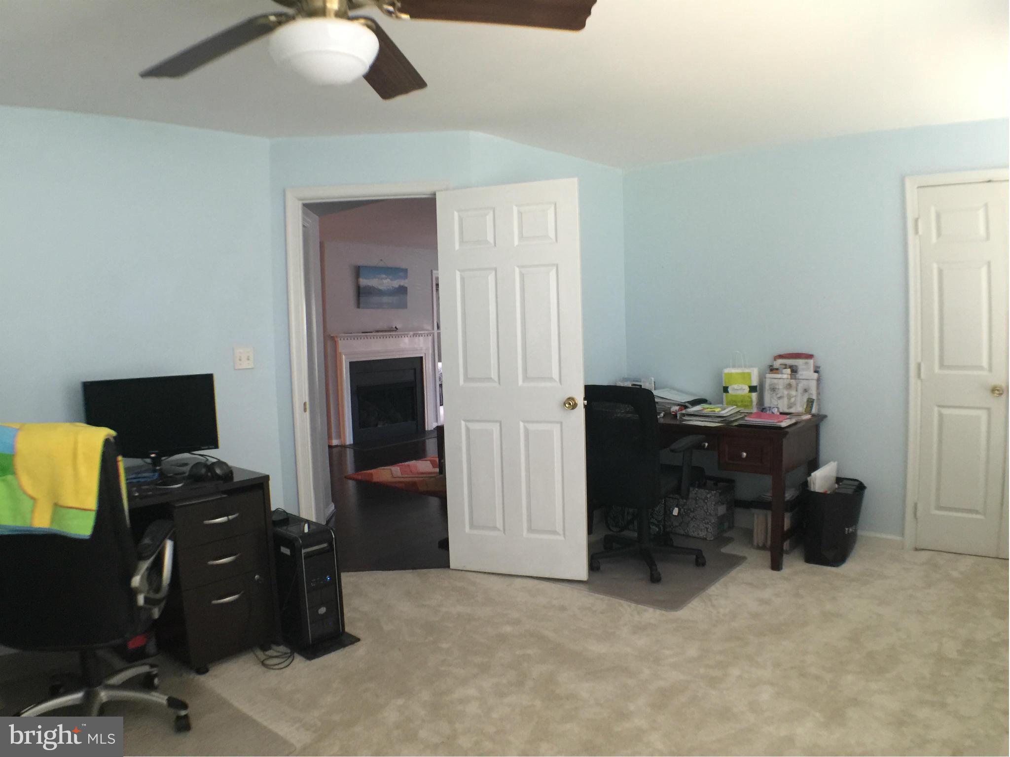 STRATFORD - Residential