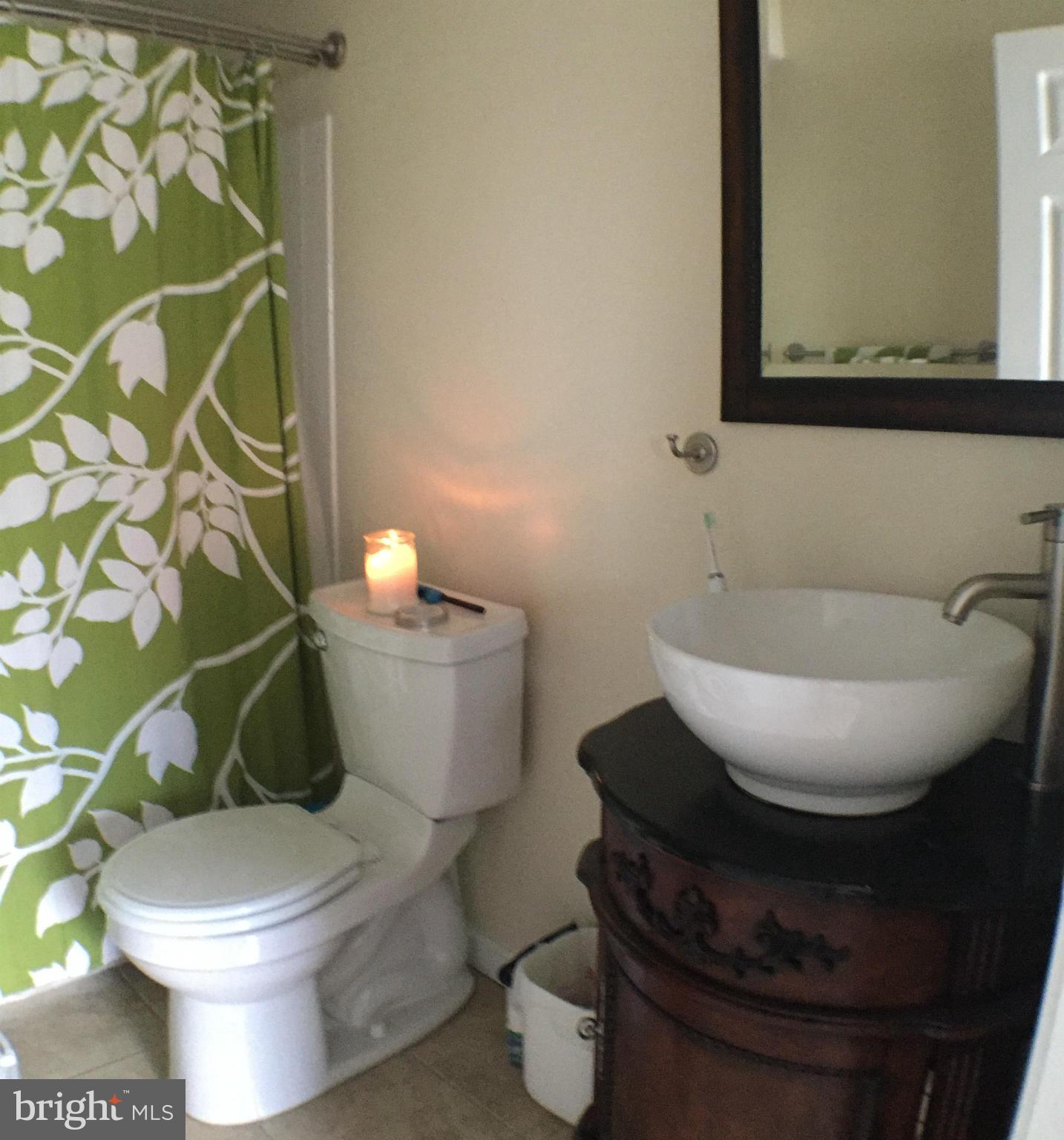 STRATFORD - Residential