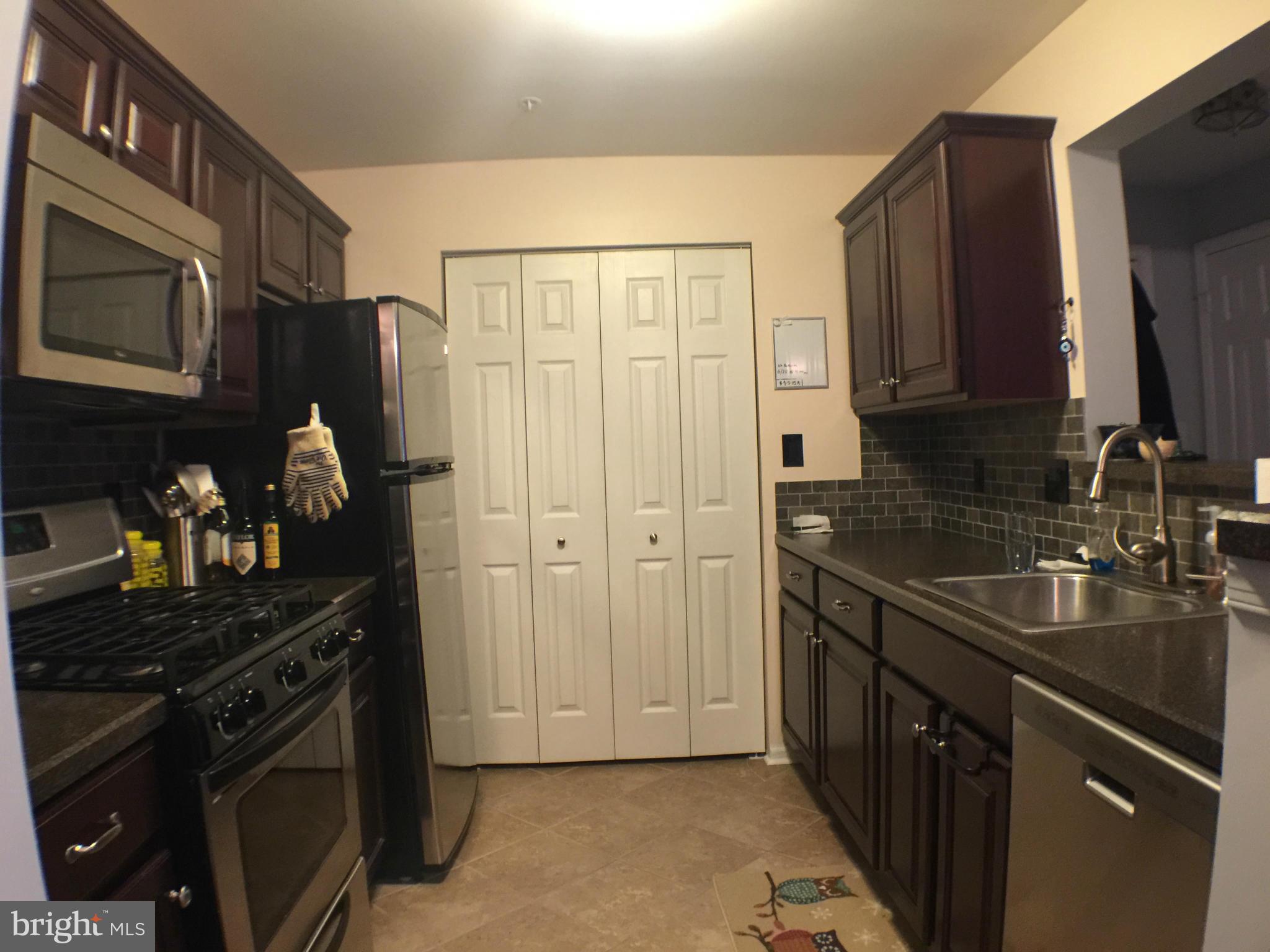 STRATFORD - Residential