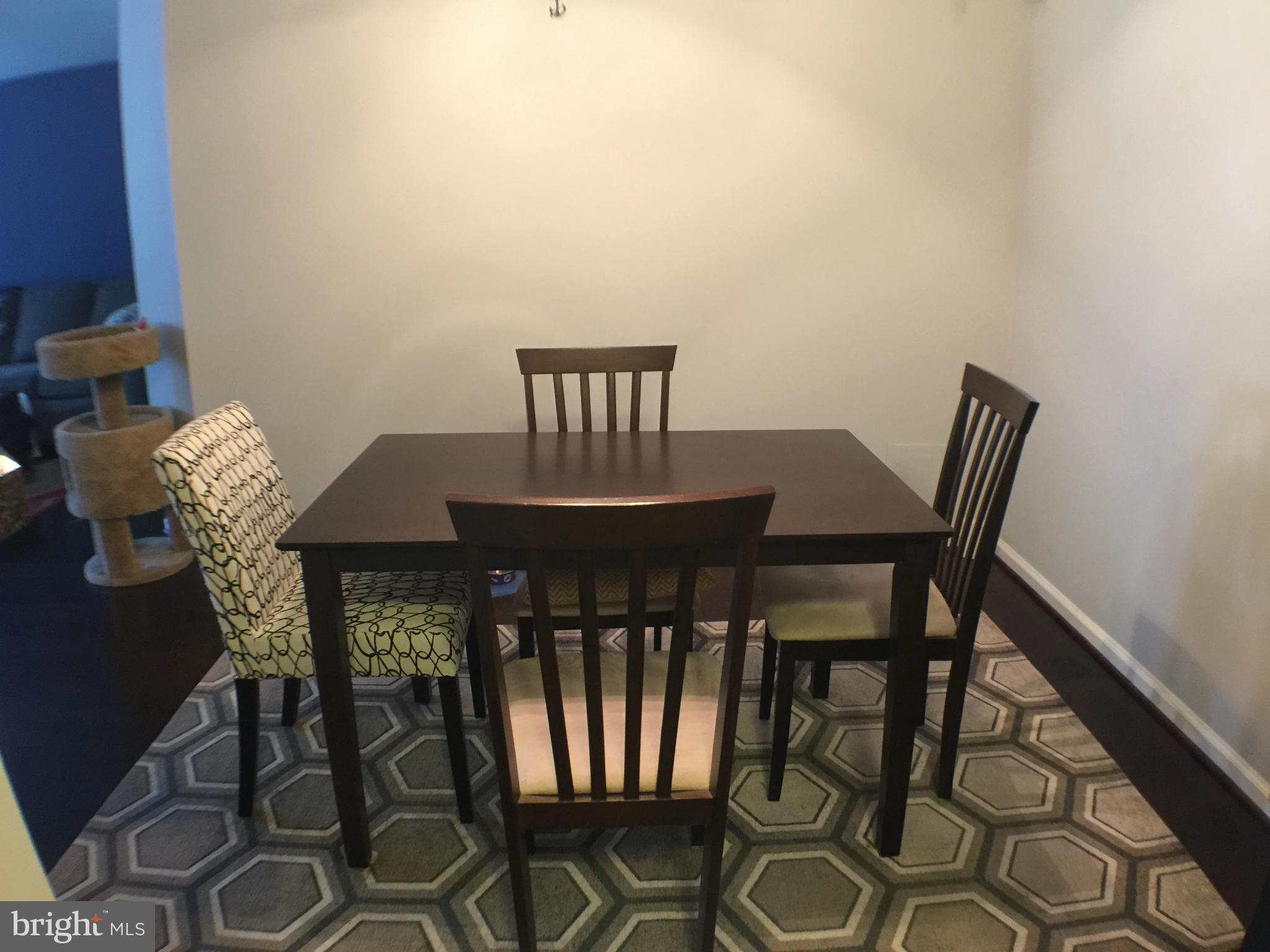 STRATFORD - Residential