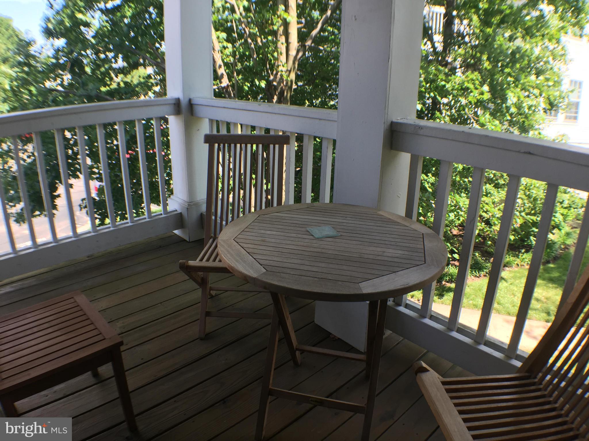 STRATFORD - Residential