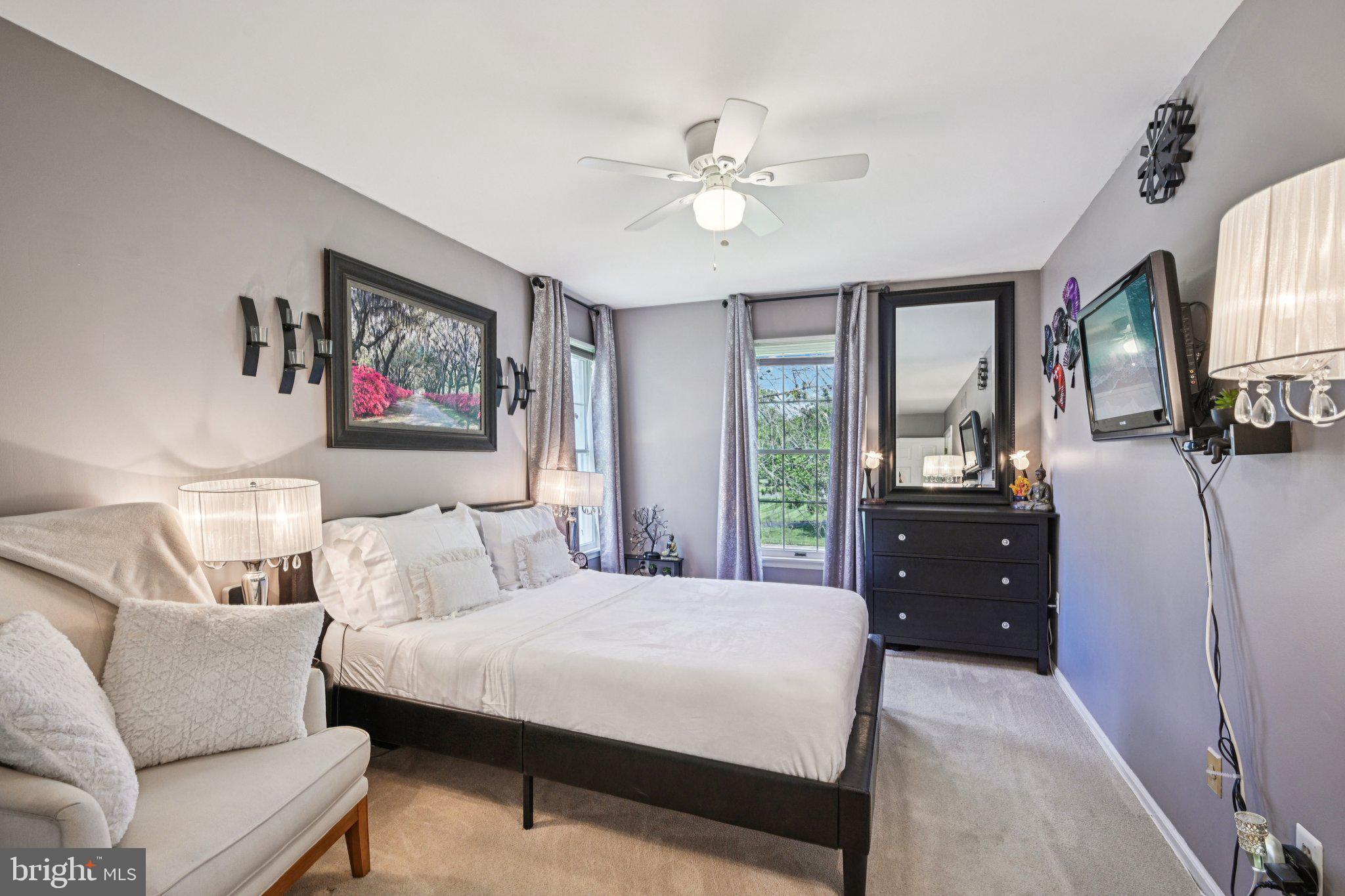 MAKEFIELD RIDGE - Residential