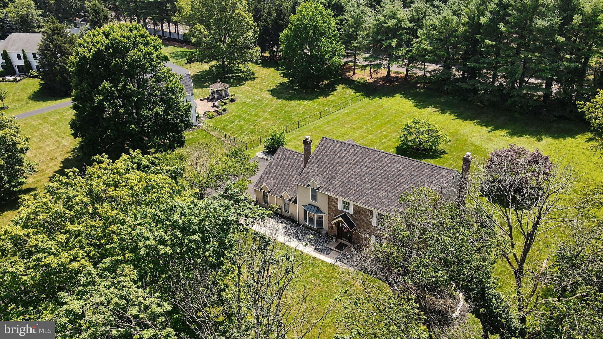 MAKEFIELD RIDGE - Residential