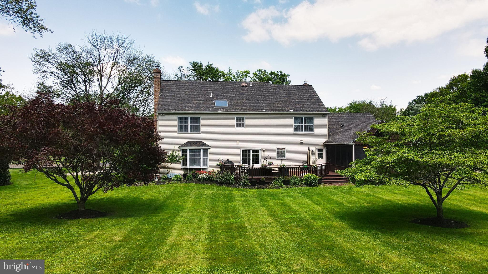 MAKEFIELD RIDGE - Residential