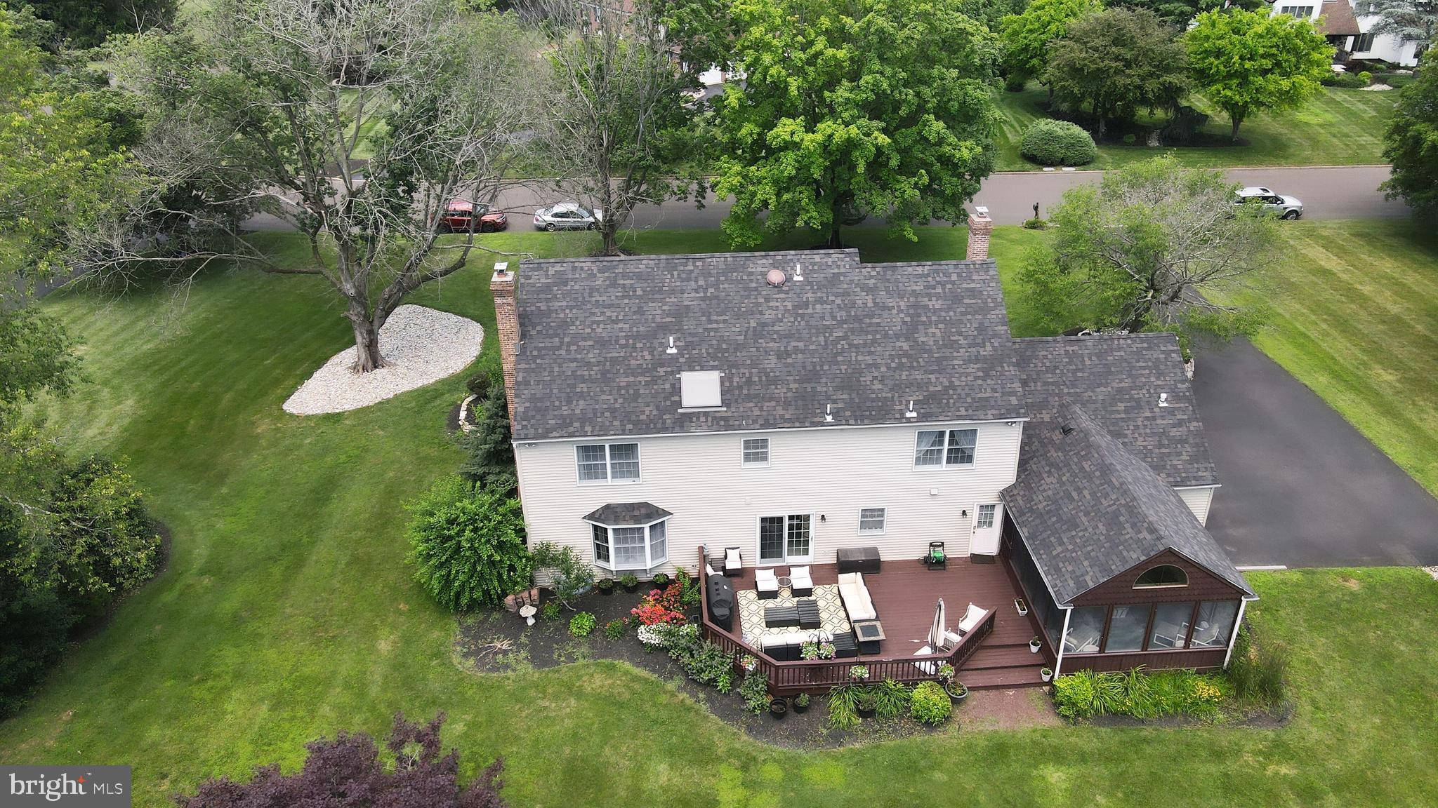 MAKEFIELD RIDGE - Residential