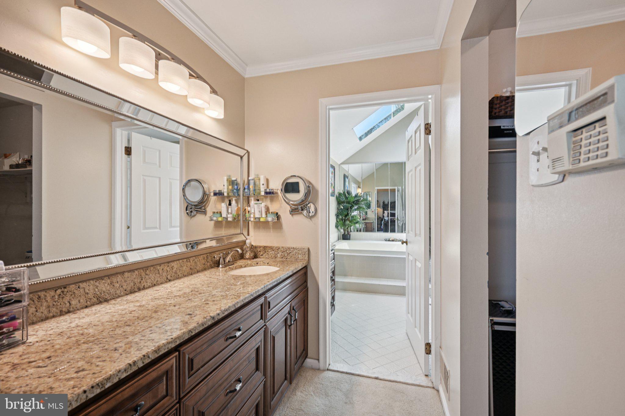 MAKEFIELD RIDGE - Residential