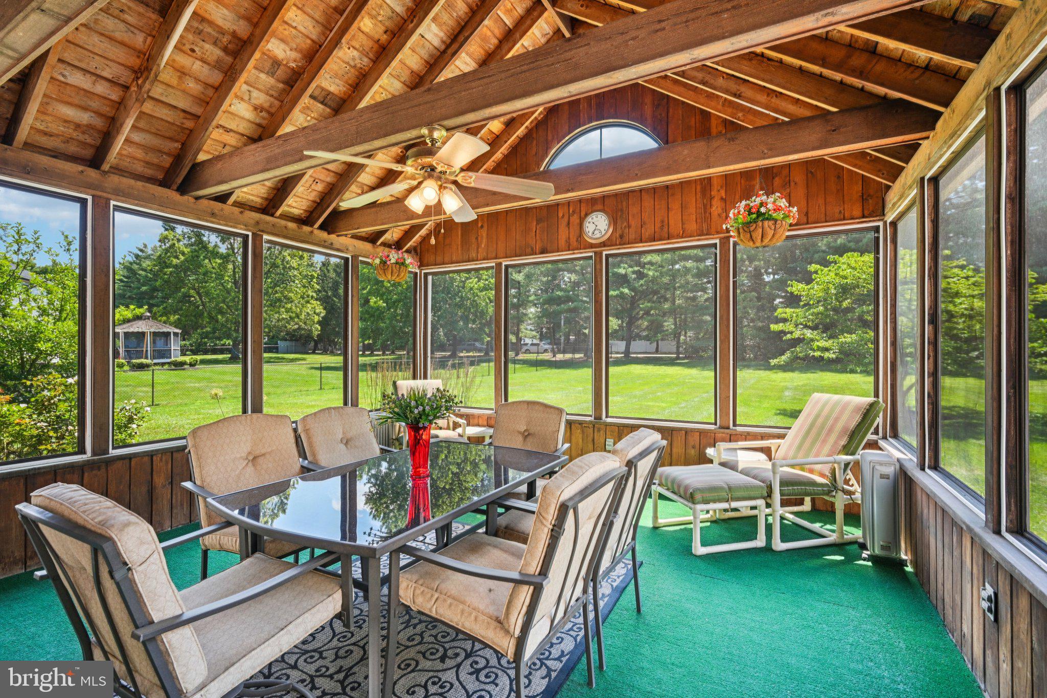 MAKEFIELD RIDGE - Residential