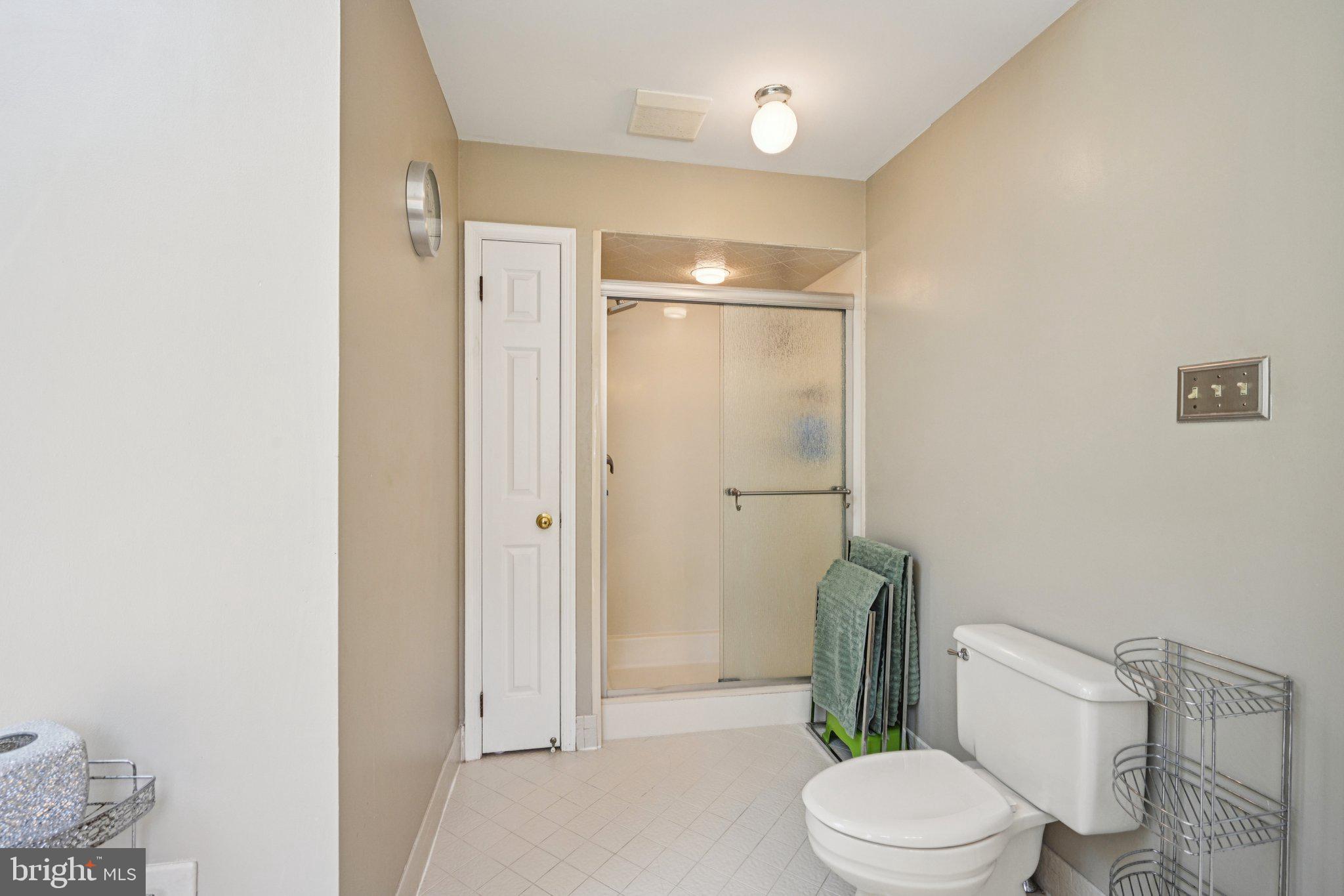 MAKEFIELD RIDGE - Residential