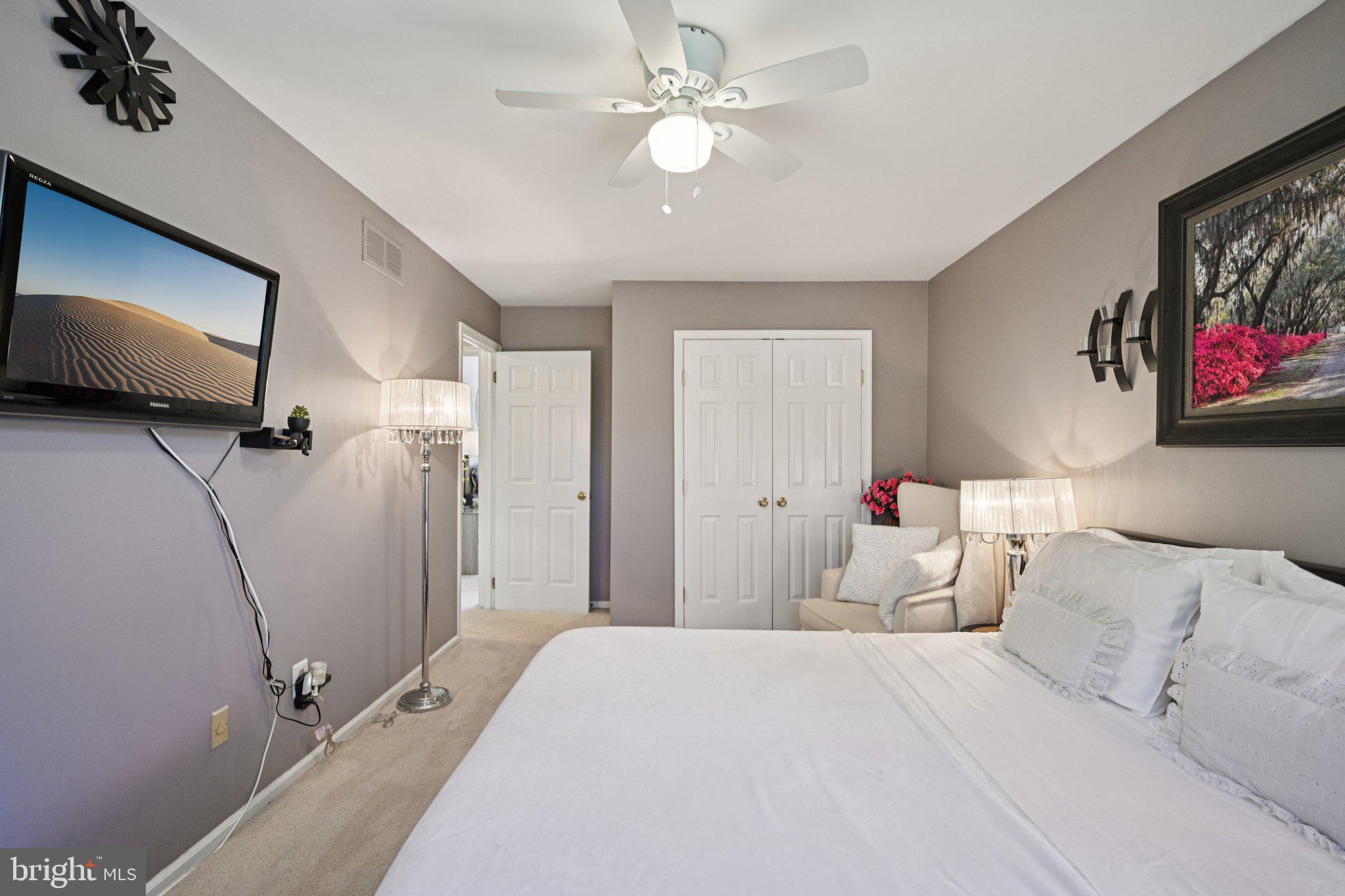 MAKEFIELD RIDGE - Residential