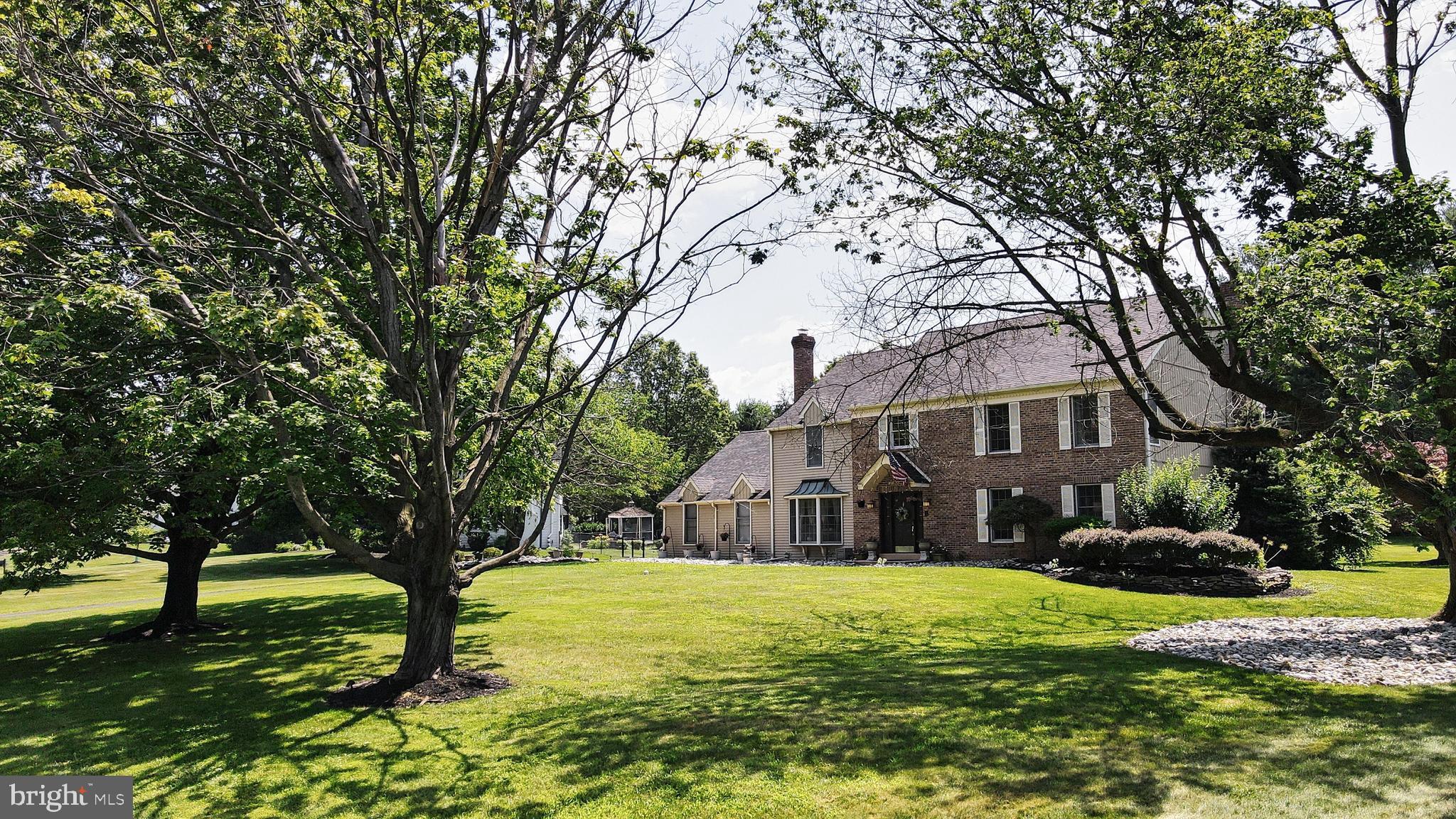 MAKEFIELD RIDGE - Residential