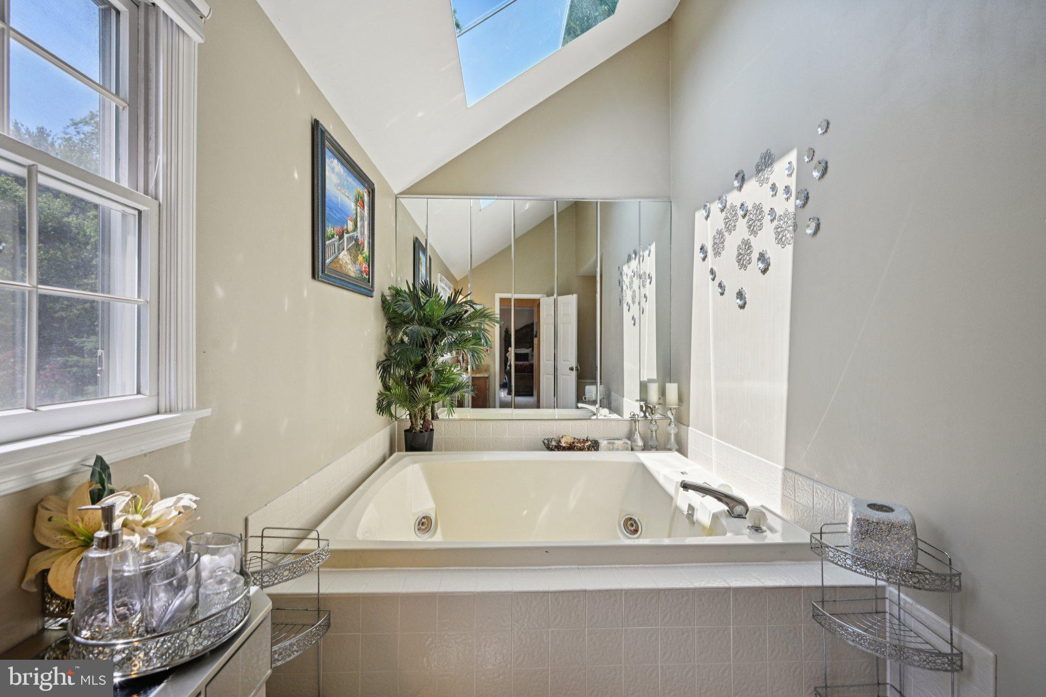 MAKEFIELD RIDGE - Residential