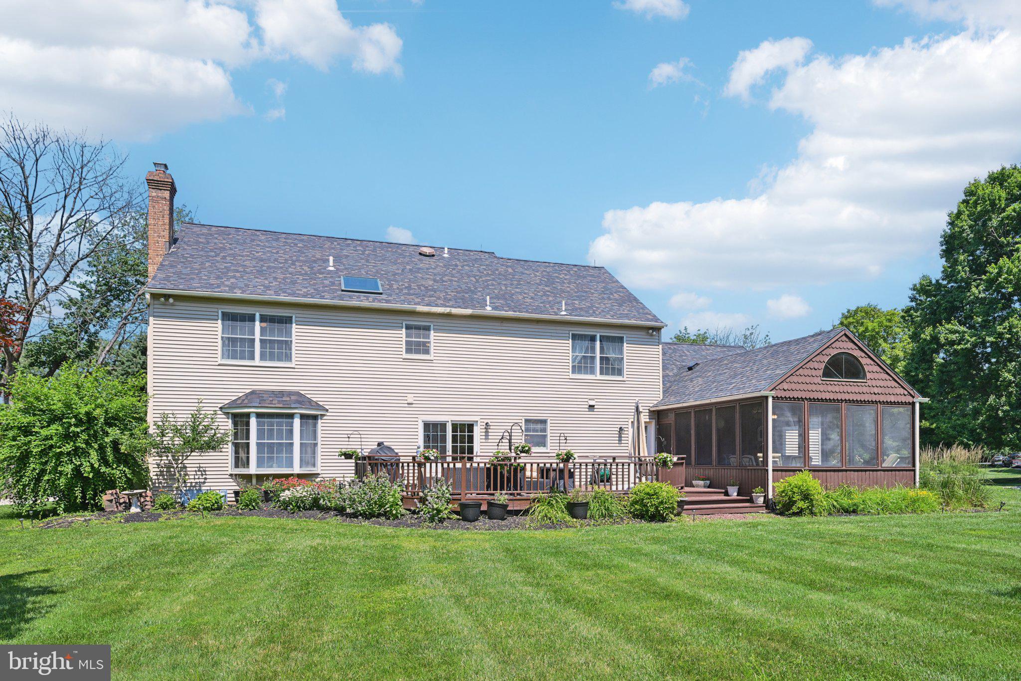 MAKEFIELD RIDGE - Residential