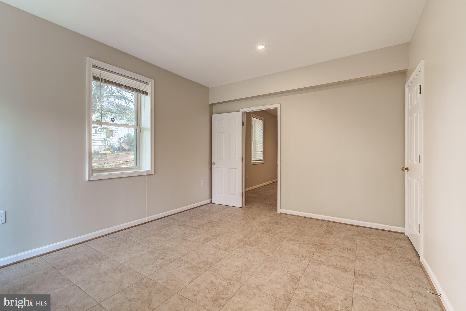 BEALLS MANOR - Residential