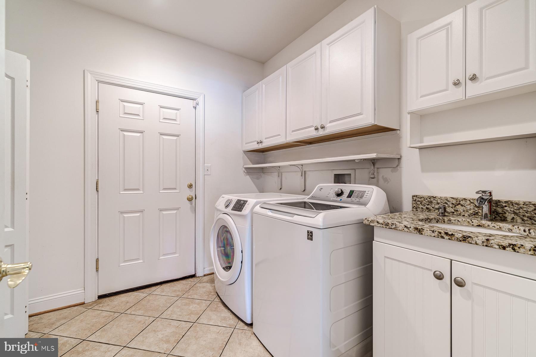 BEALLS MANOR - Residential