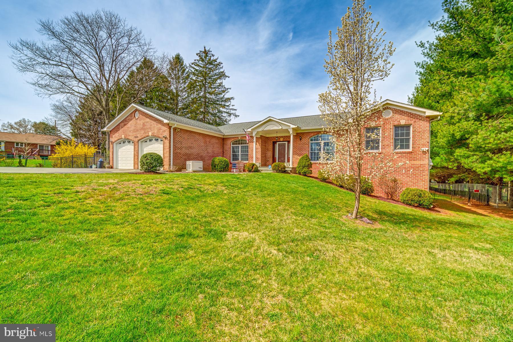 BEALLS MANOR - Residential